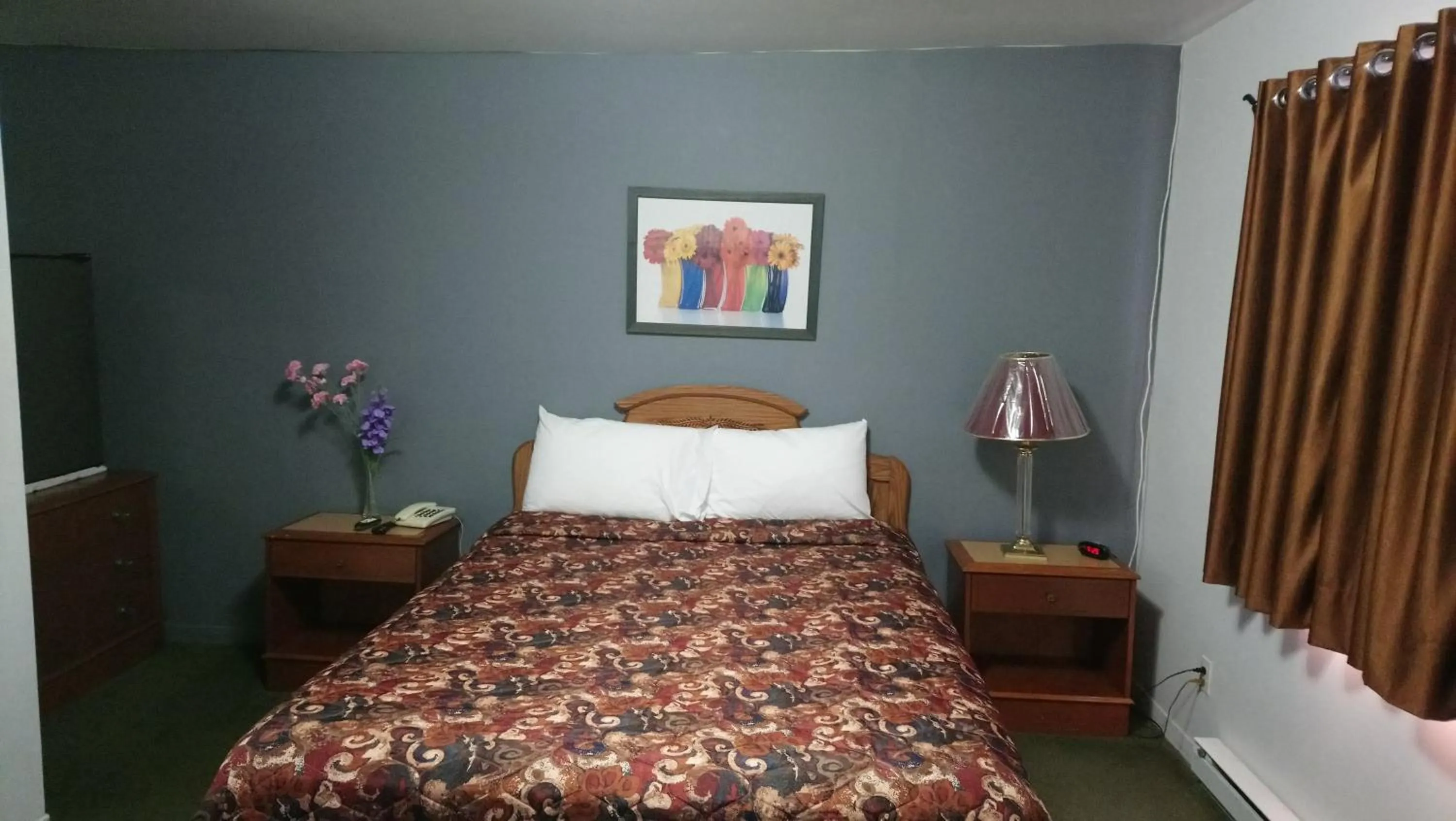 Bed in Relax Inn-Collingwood