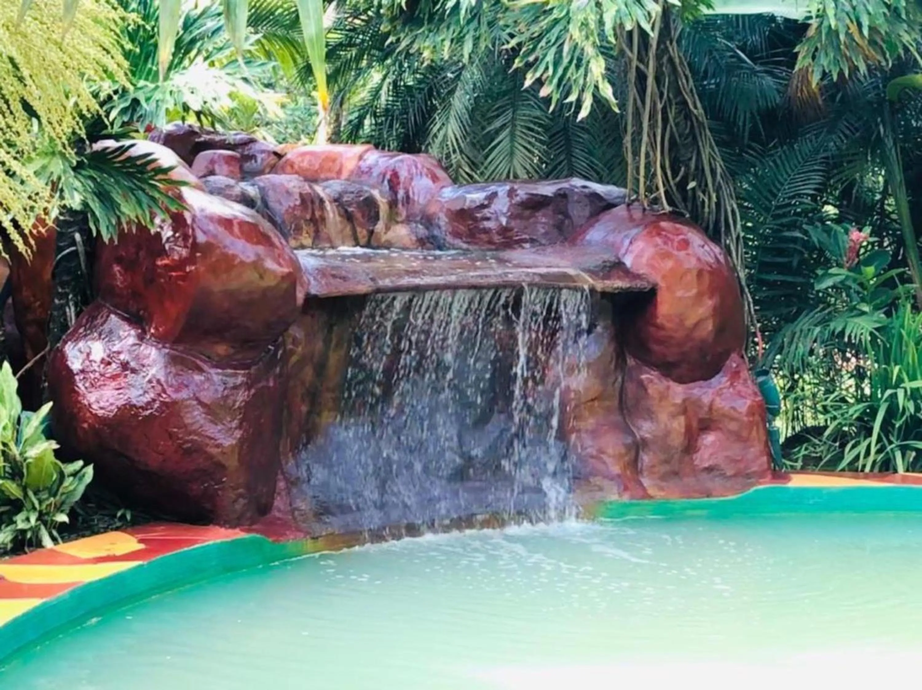 Swimming pool in Blue River Resort & Hot Springs