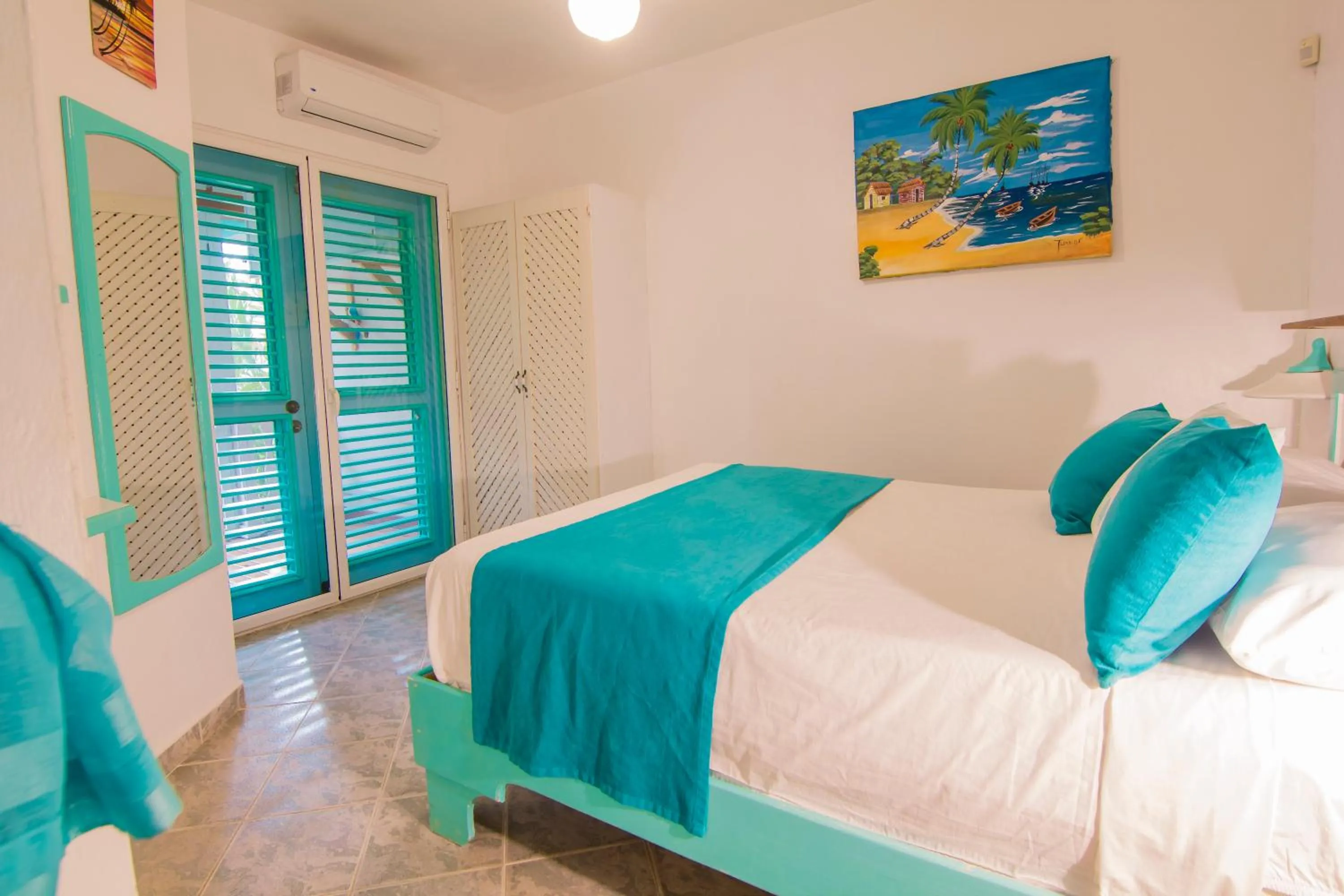 Bed in Hotel Playa Colibri