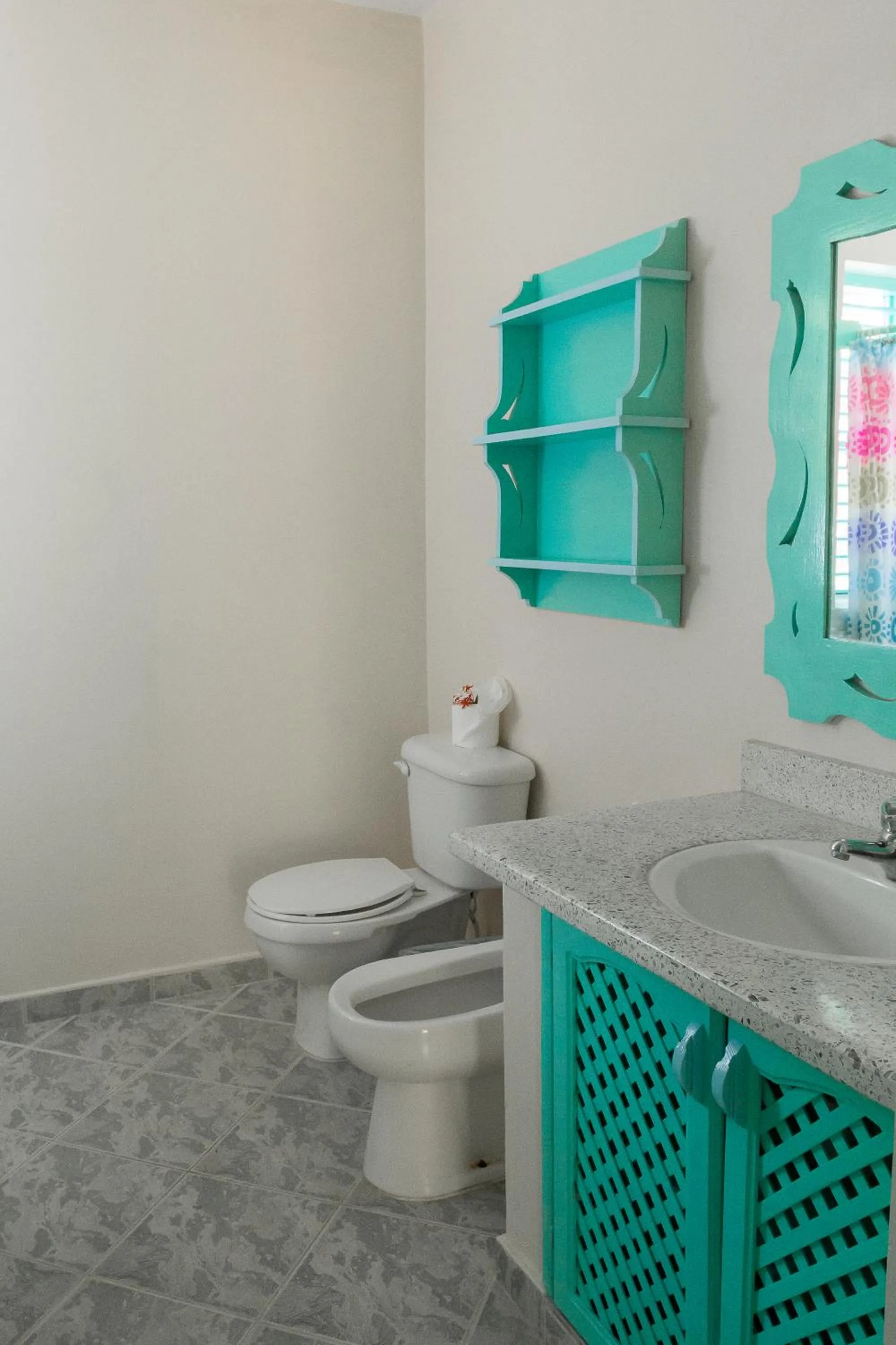 Toilet in Hotel Playa Colibri