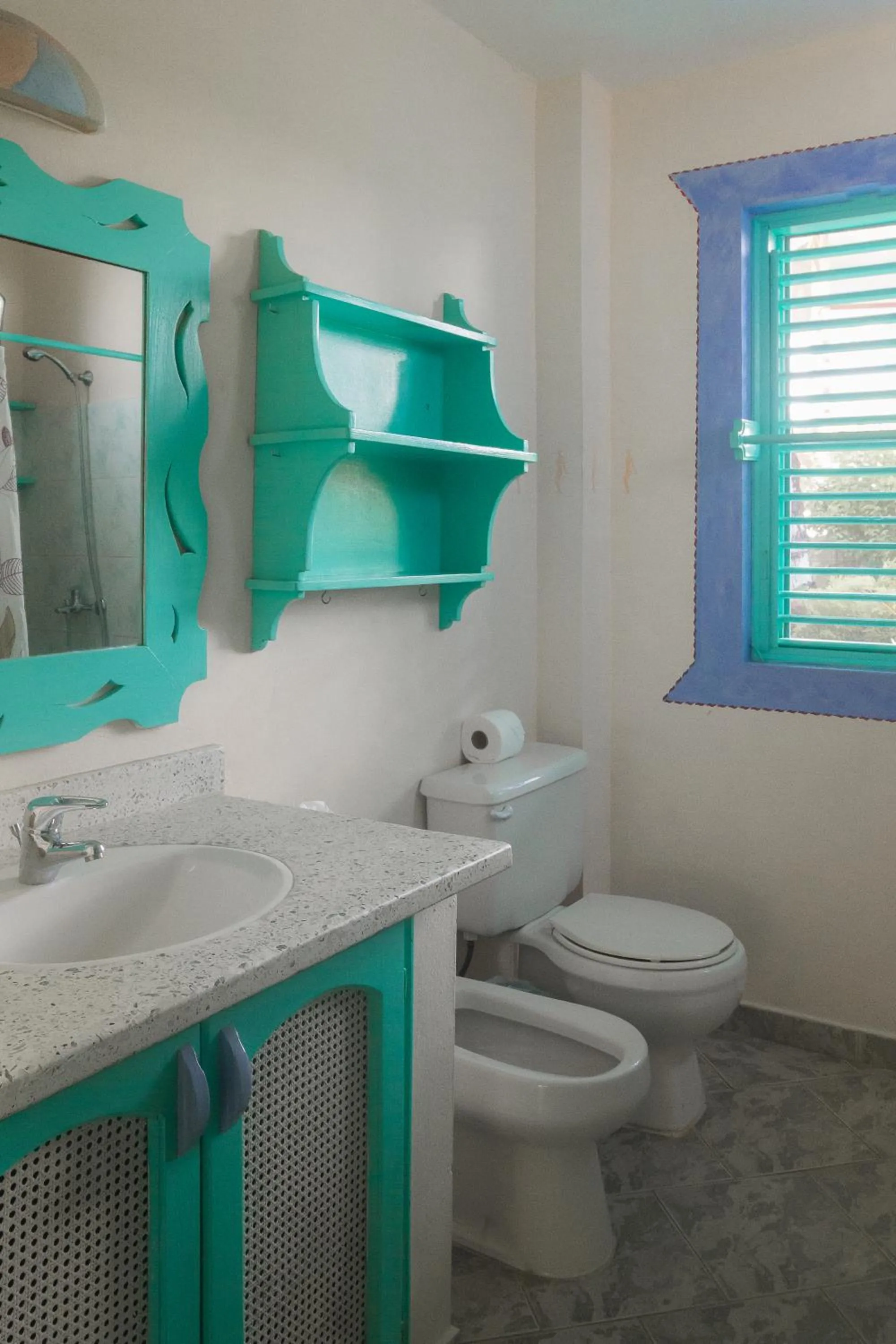 Toilet in Hotel Playa Colibri