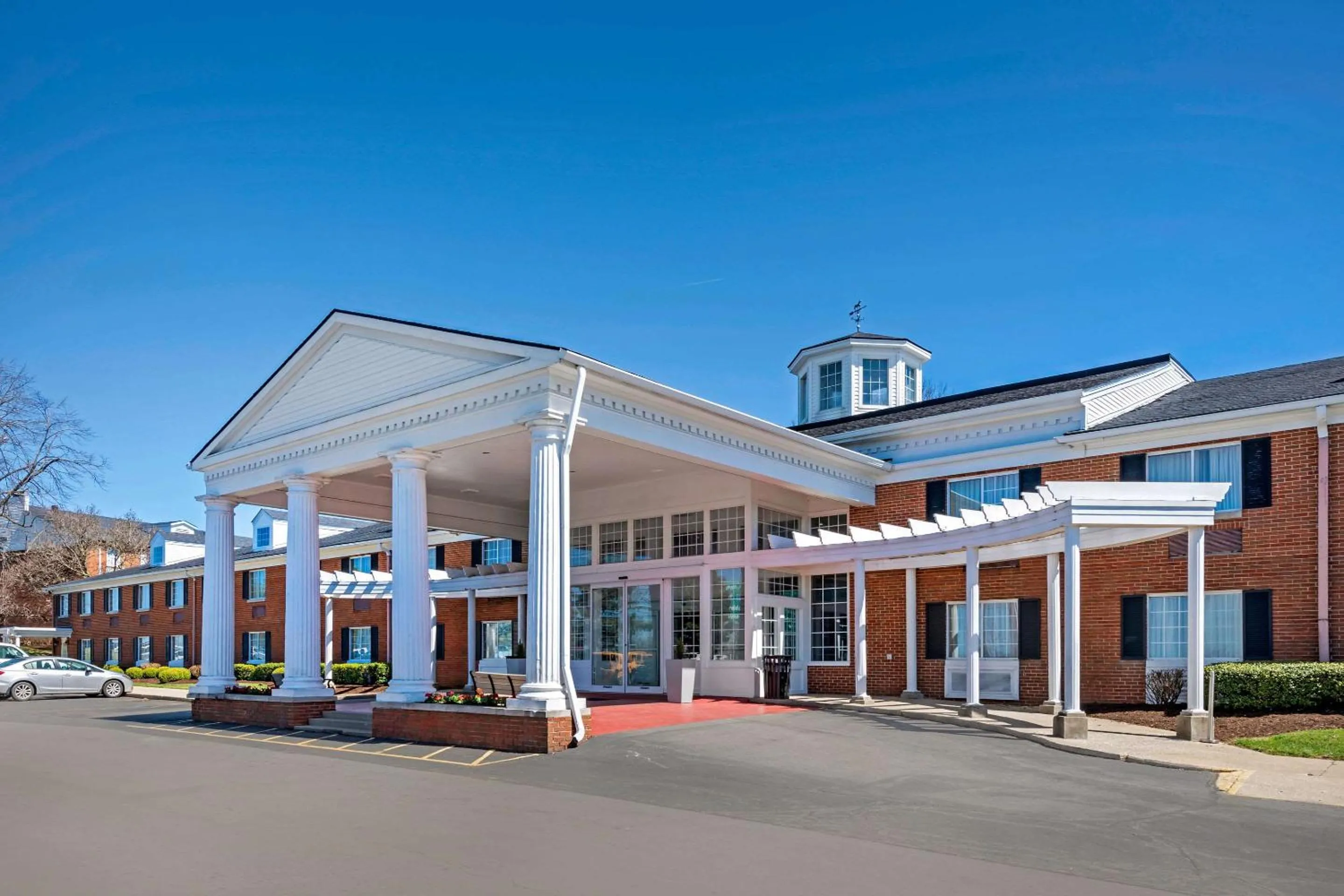 Property building in Clarion Hotel Conference Center Lexington North