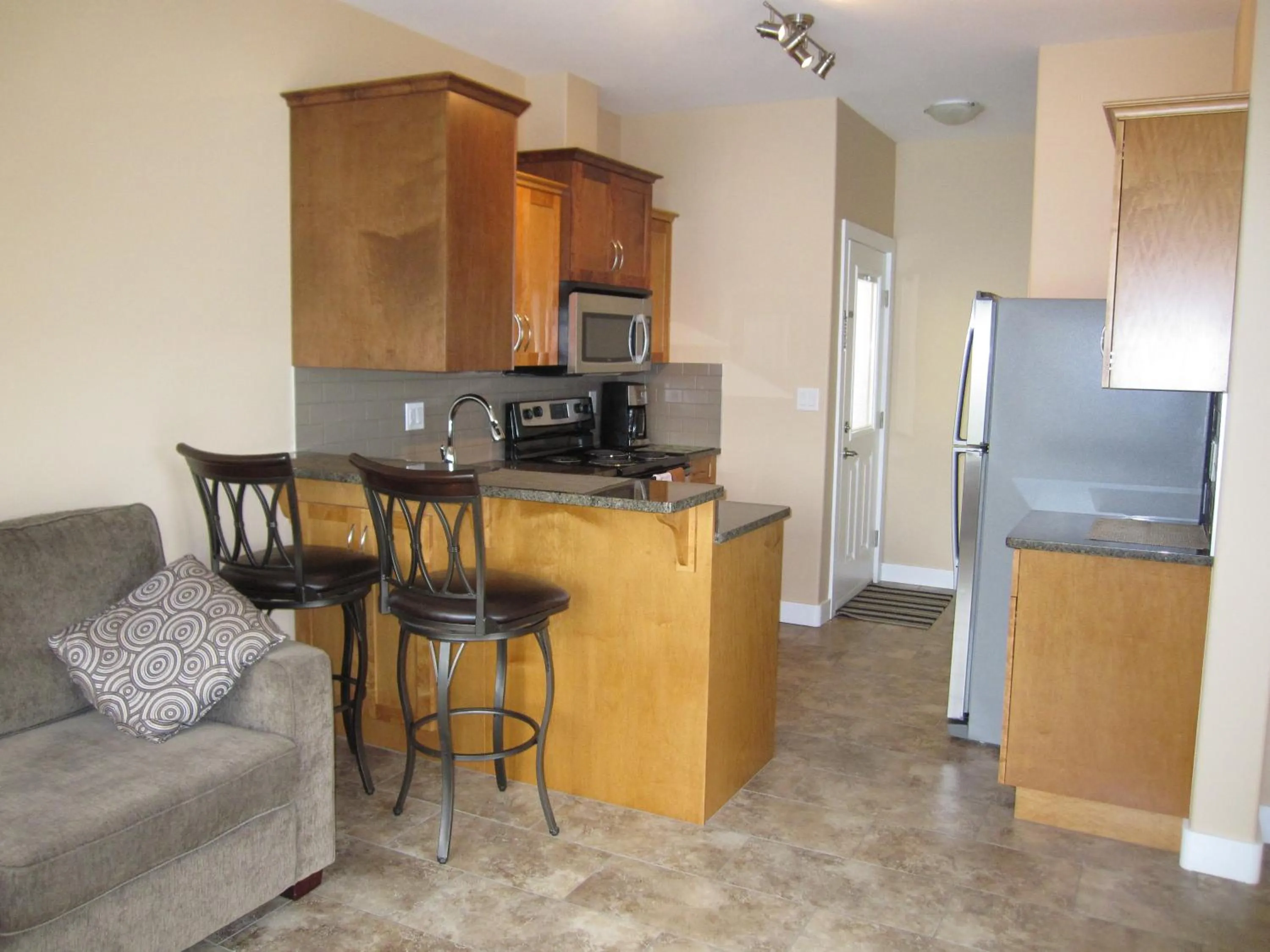 Dining area in Sandy Beach Suites