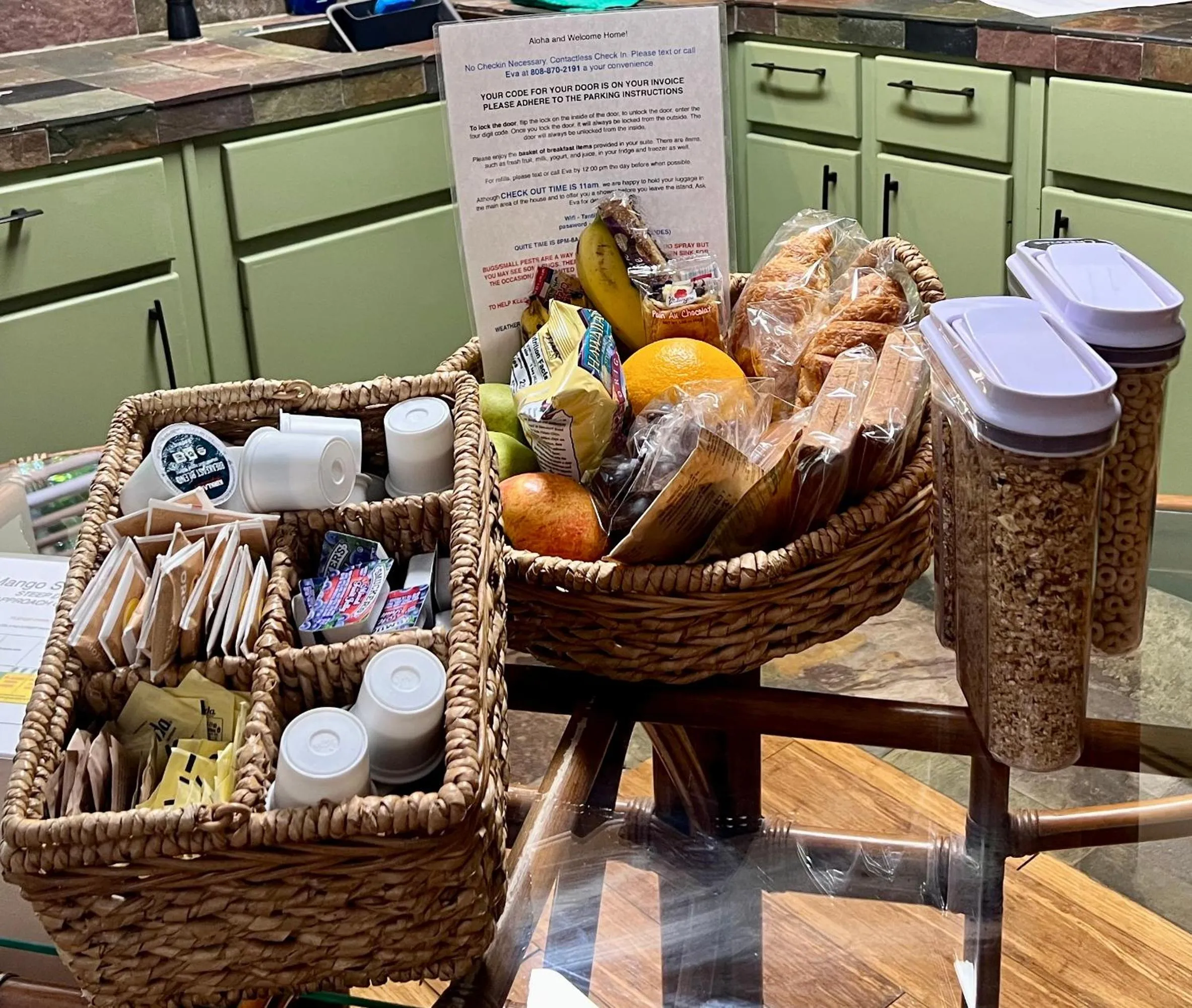 Continental breakfast in Maui What a Wonderful World Bed & Breakfast