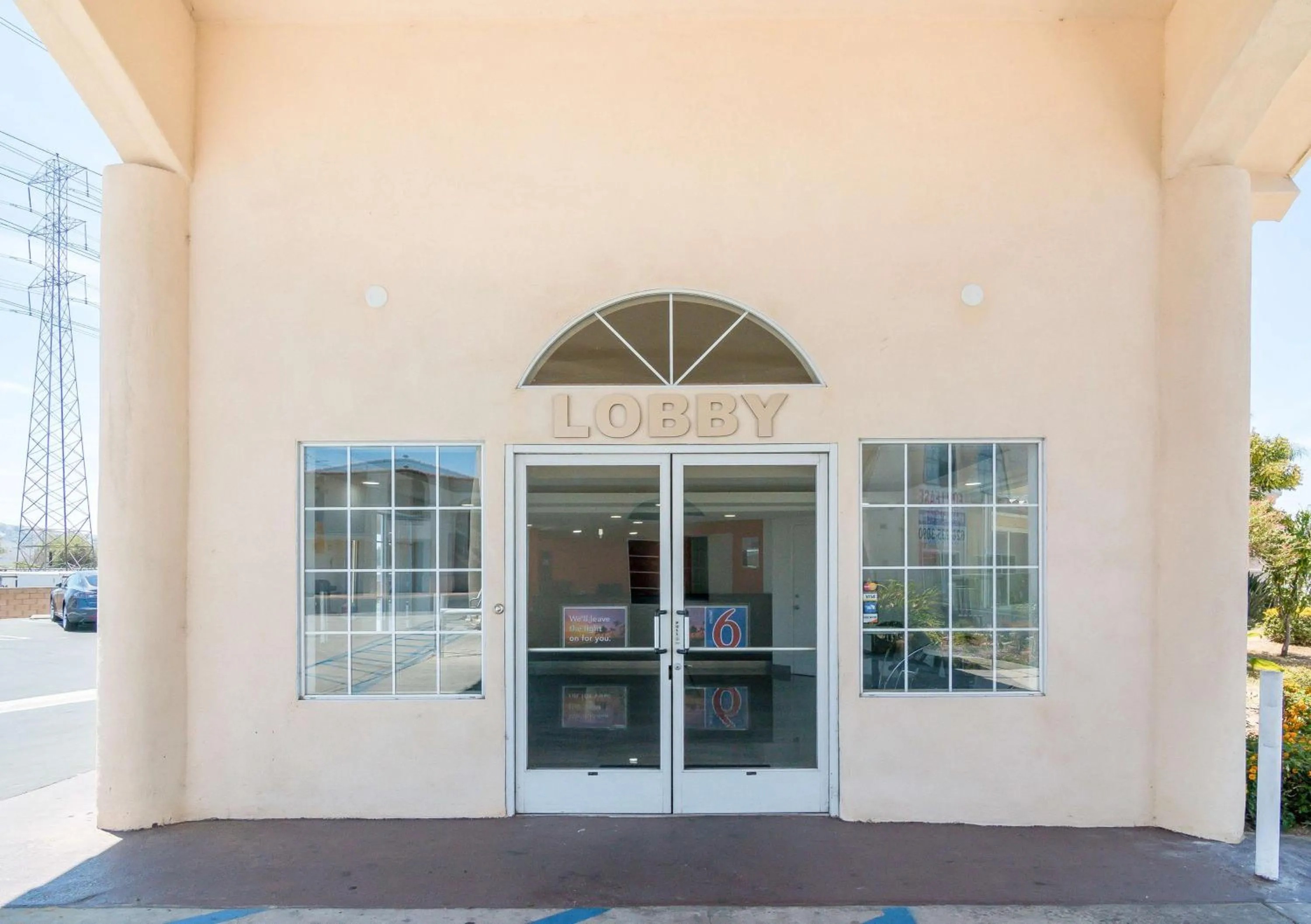 Property building in Motel 6-South El Monte, CA - Los Angeles