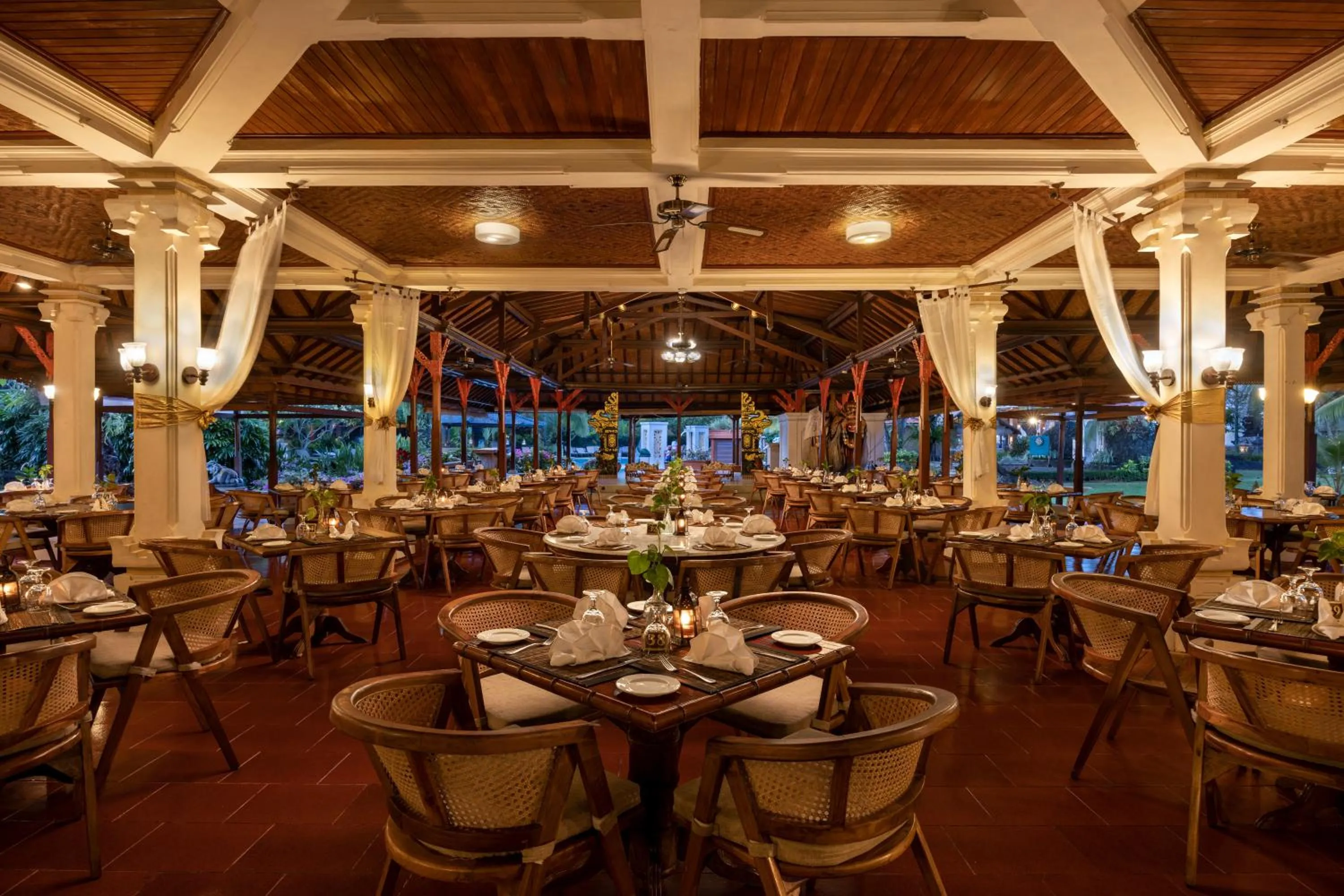 Restaurant/places to eat in Bali Tropic Resort & Spa - CHSE Certified