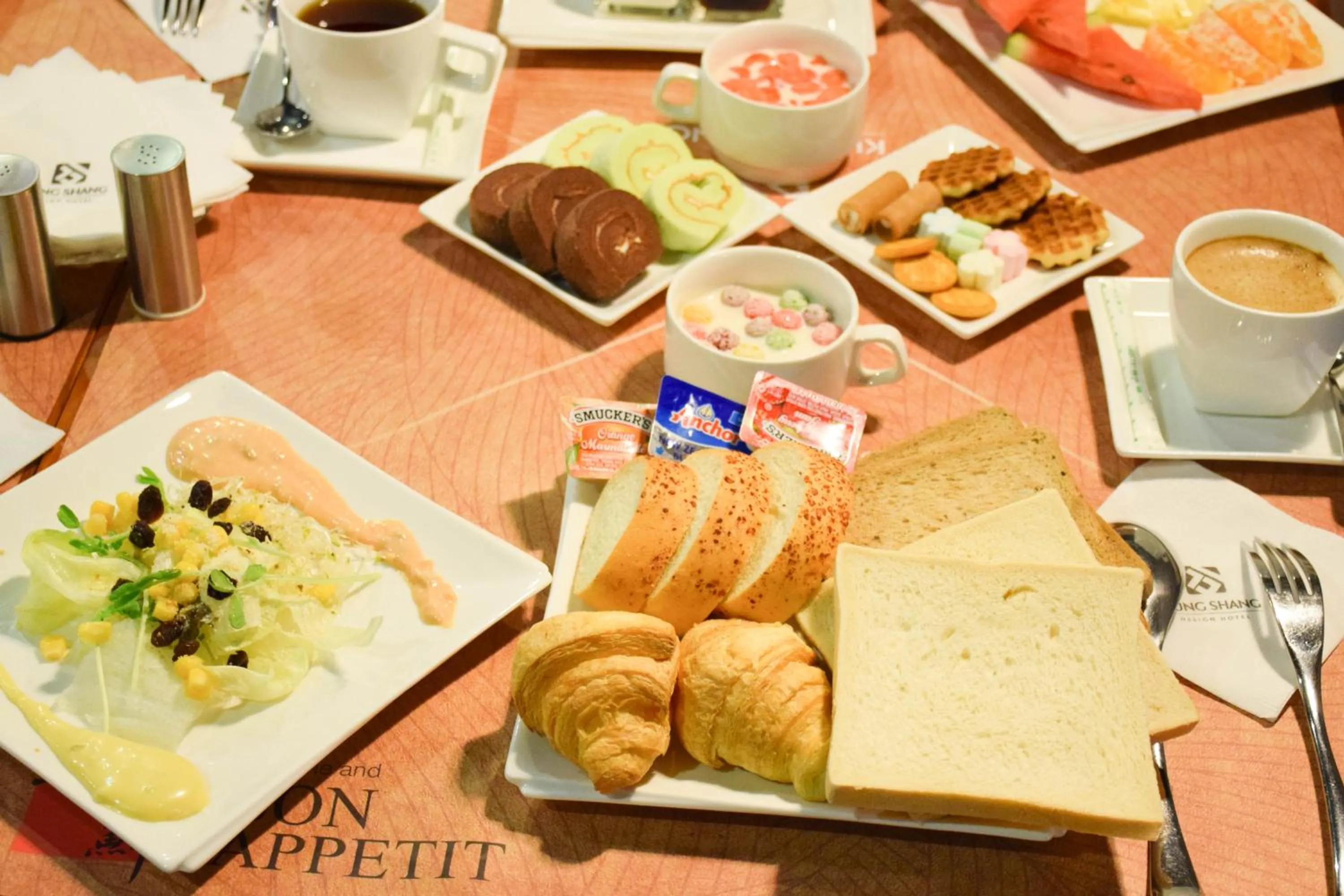 Buffet breakfast in Kung Shang Design Hotel