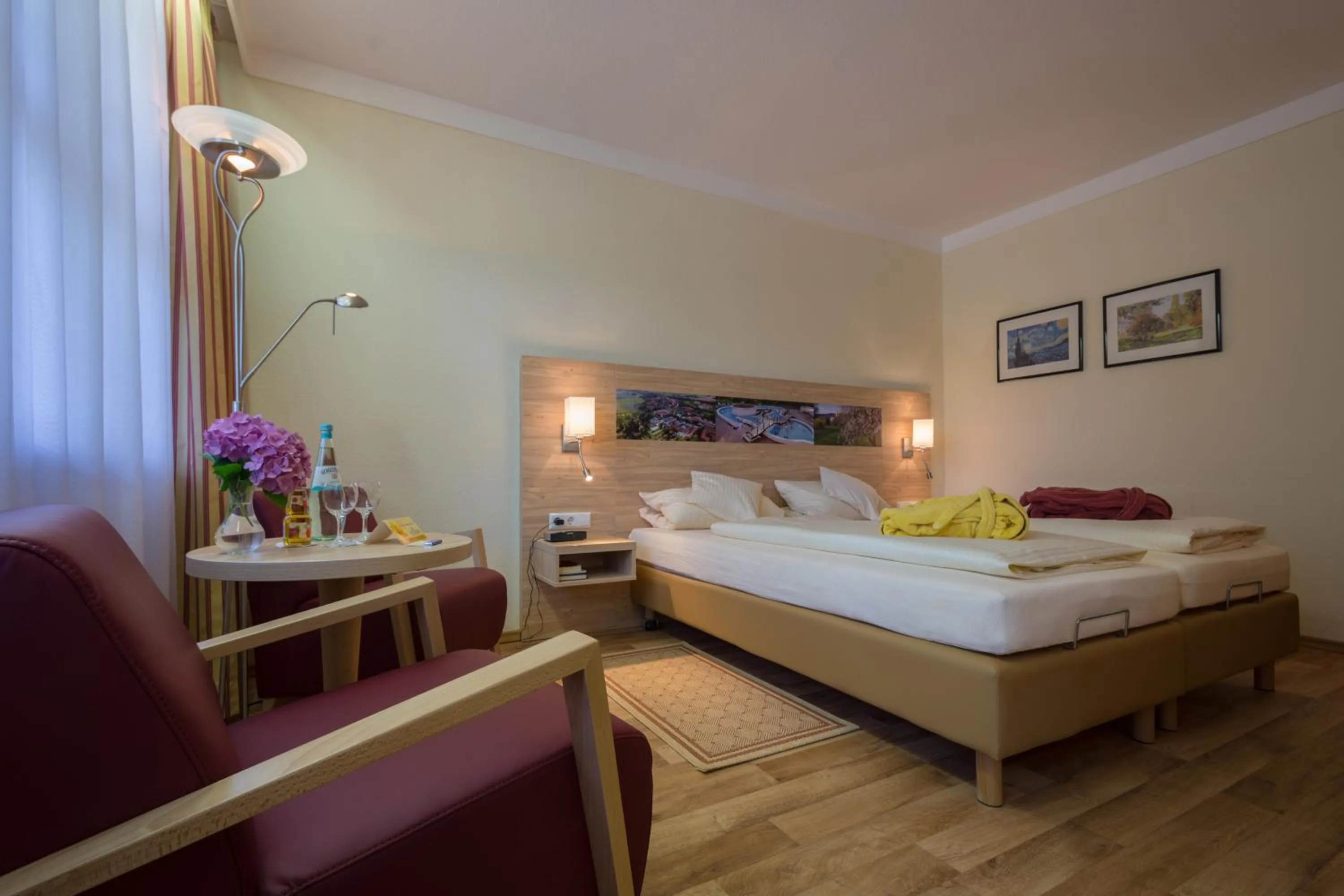 Bed in Hotel Quellenhof