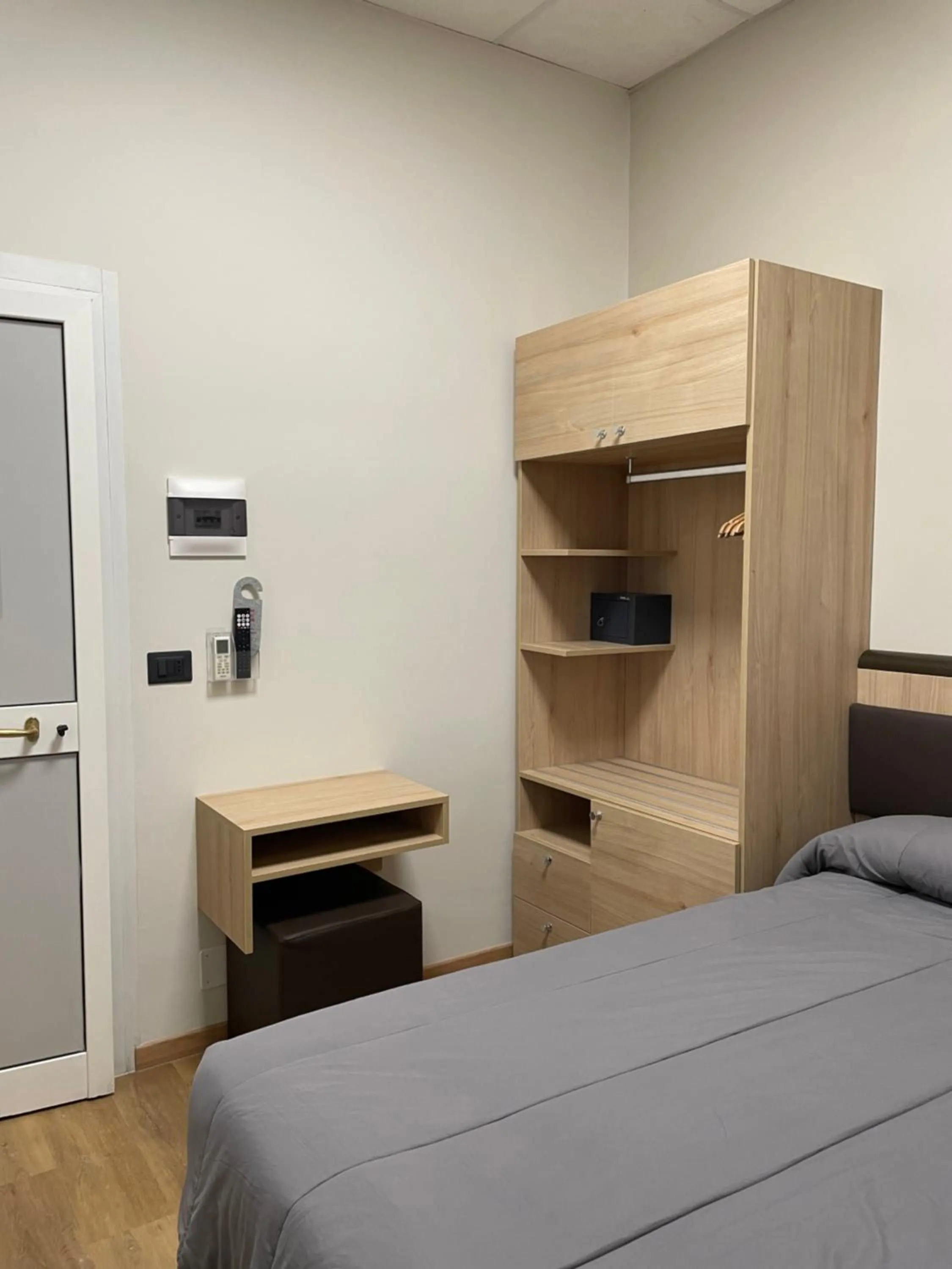 Bed in Hotel Esperia