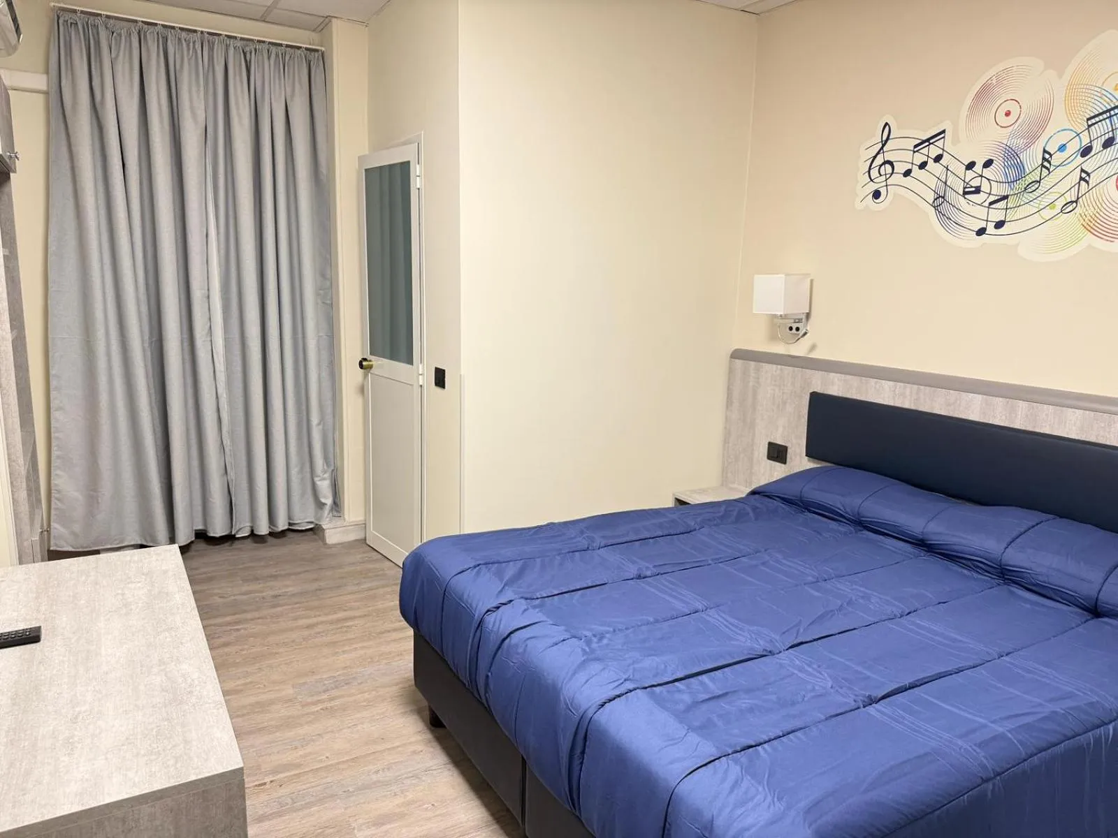 Bed in Hotel Esperia