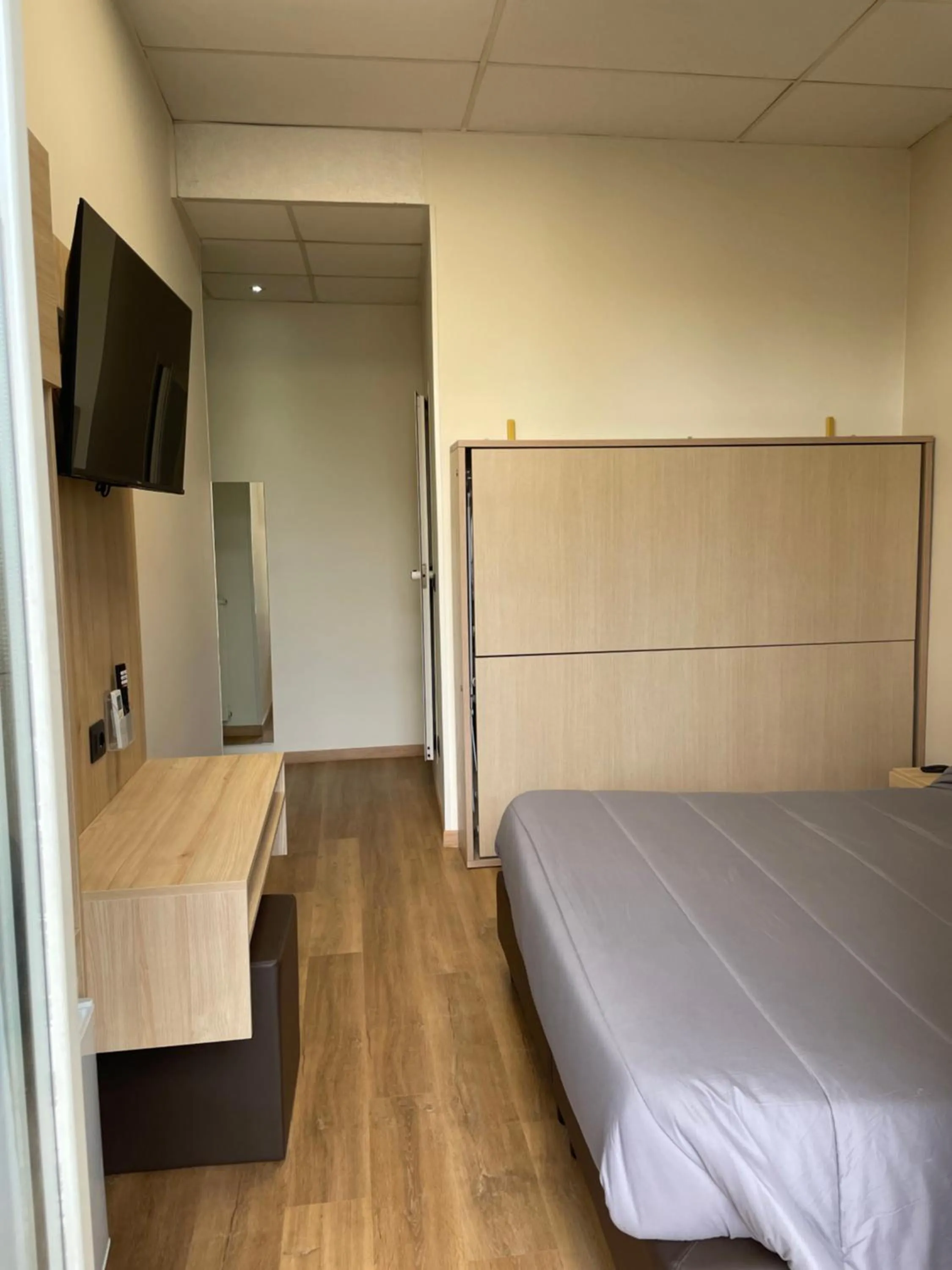 Bed in Hotel Esperia