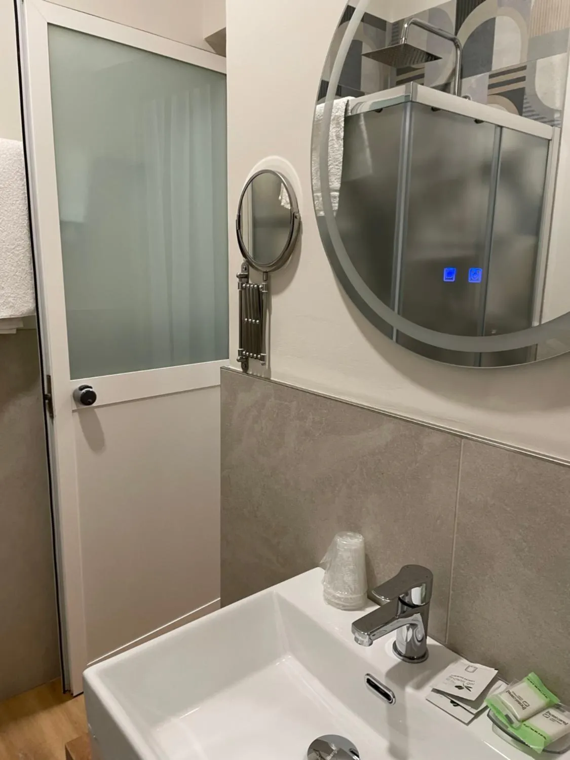 Bathroom in Hotel Esperia