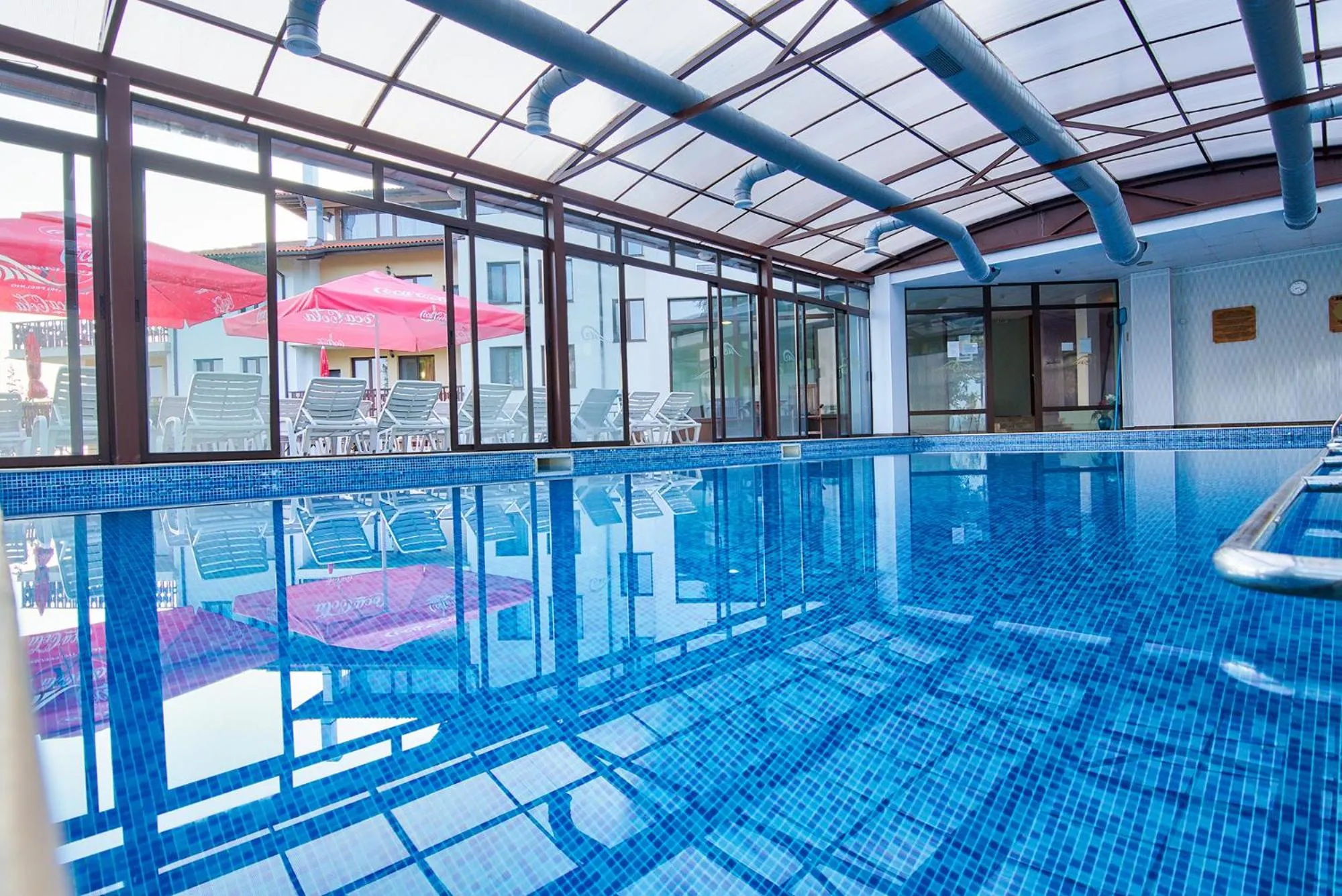 Swimming pool in Park Hotel Arbanassi