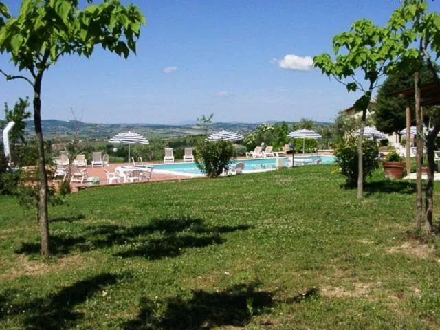 Pool view in Cardinal Girolamo