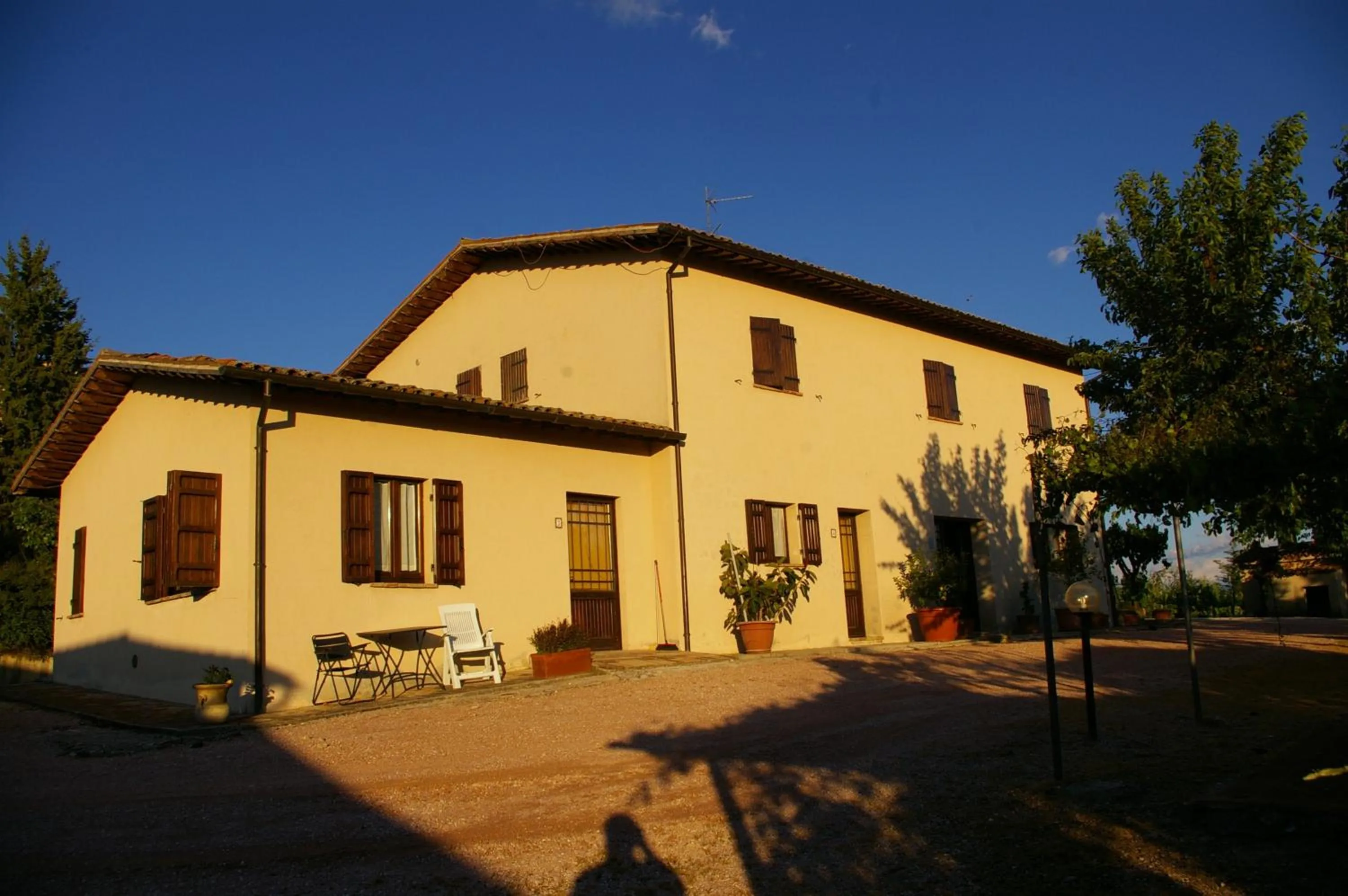 Property building in Cardinal Girolamo