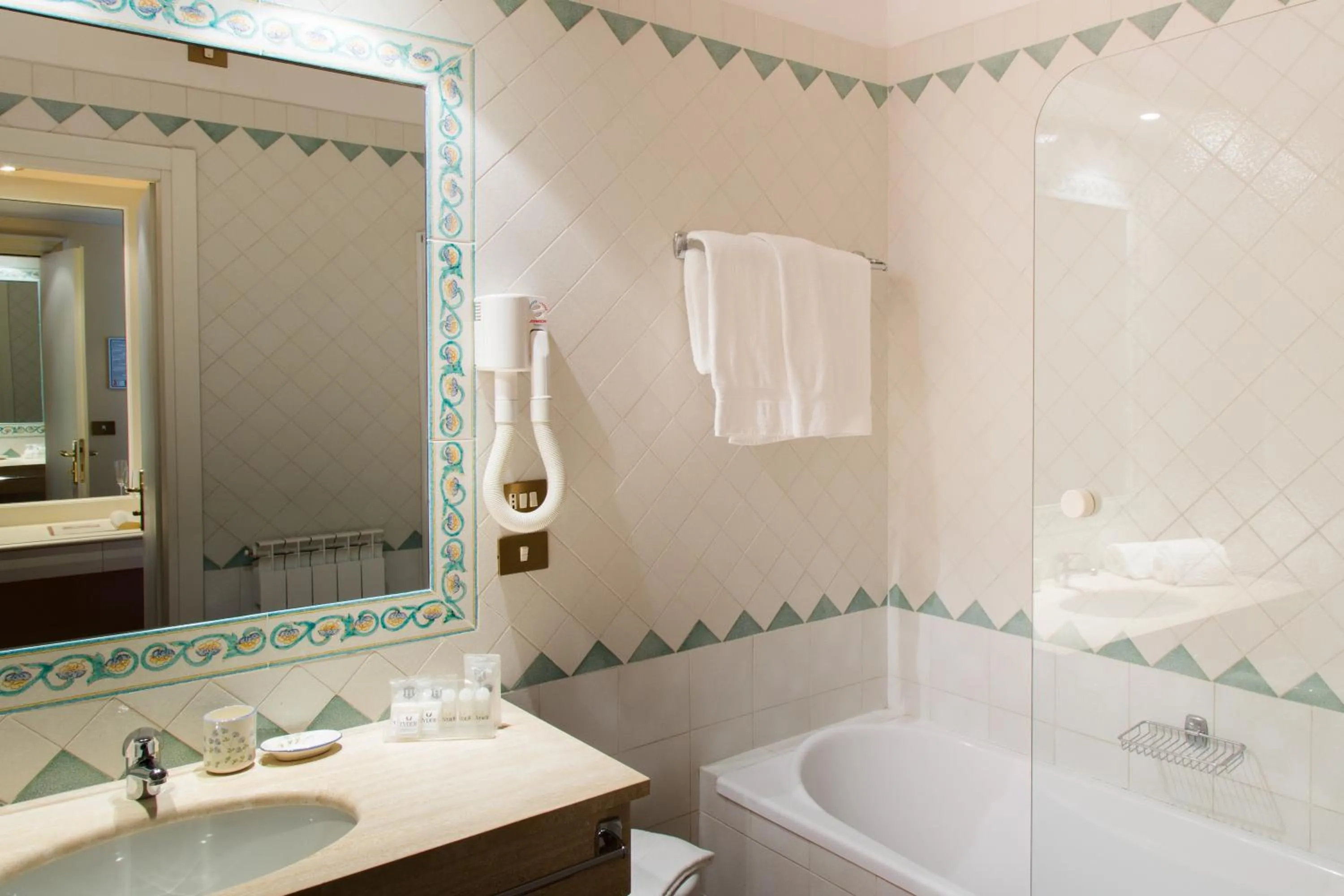 Bathroom in Hotel Tuder