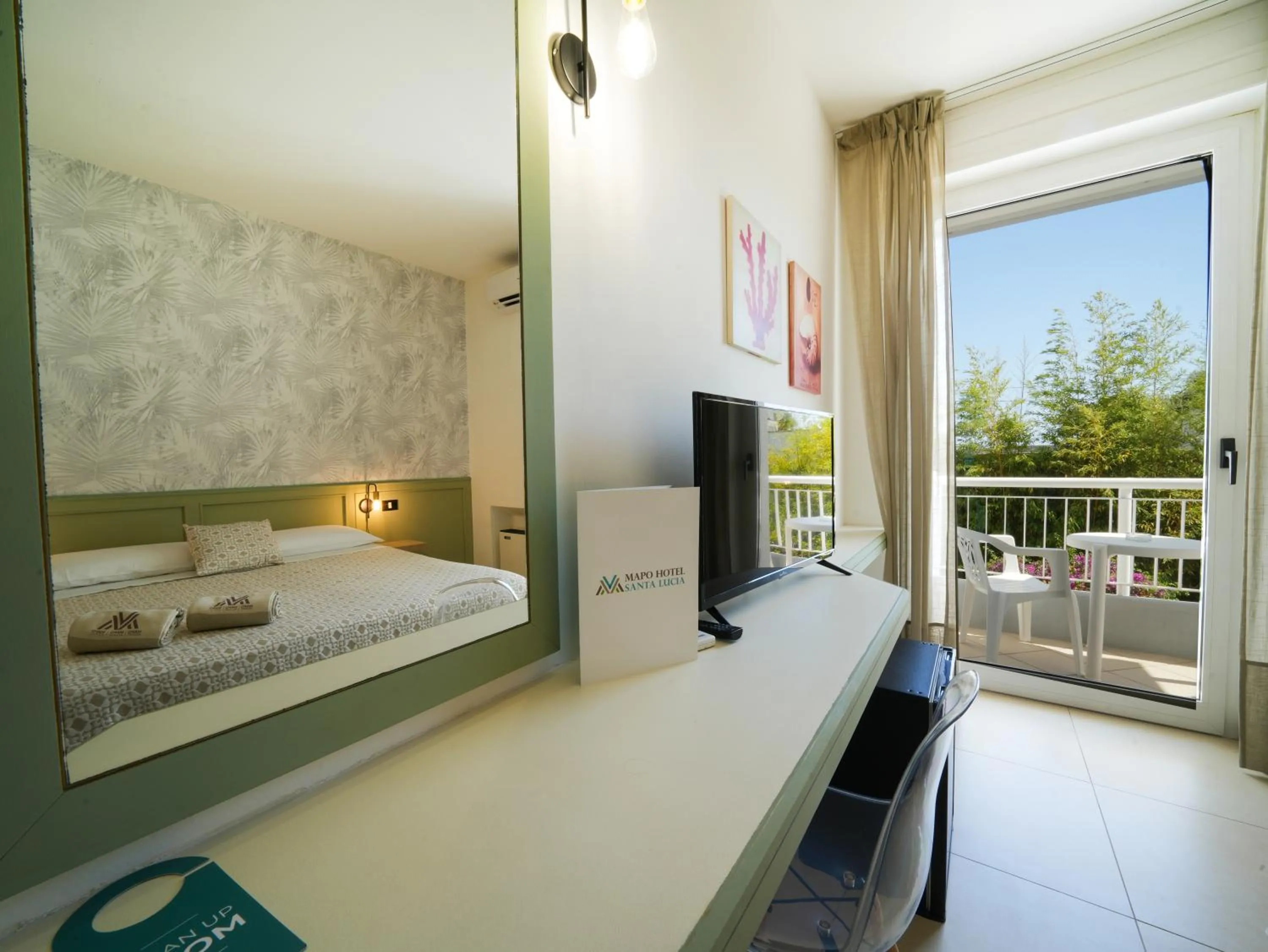 Bed in Hotel Santa Lucia