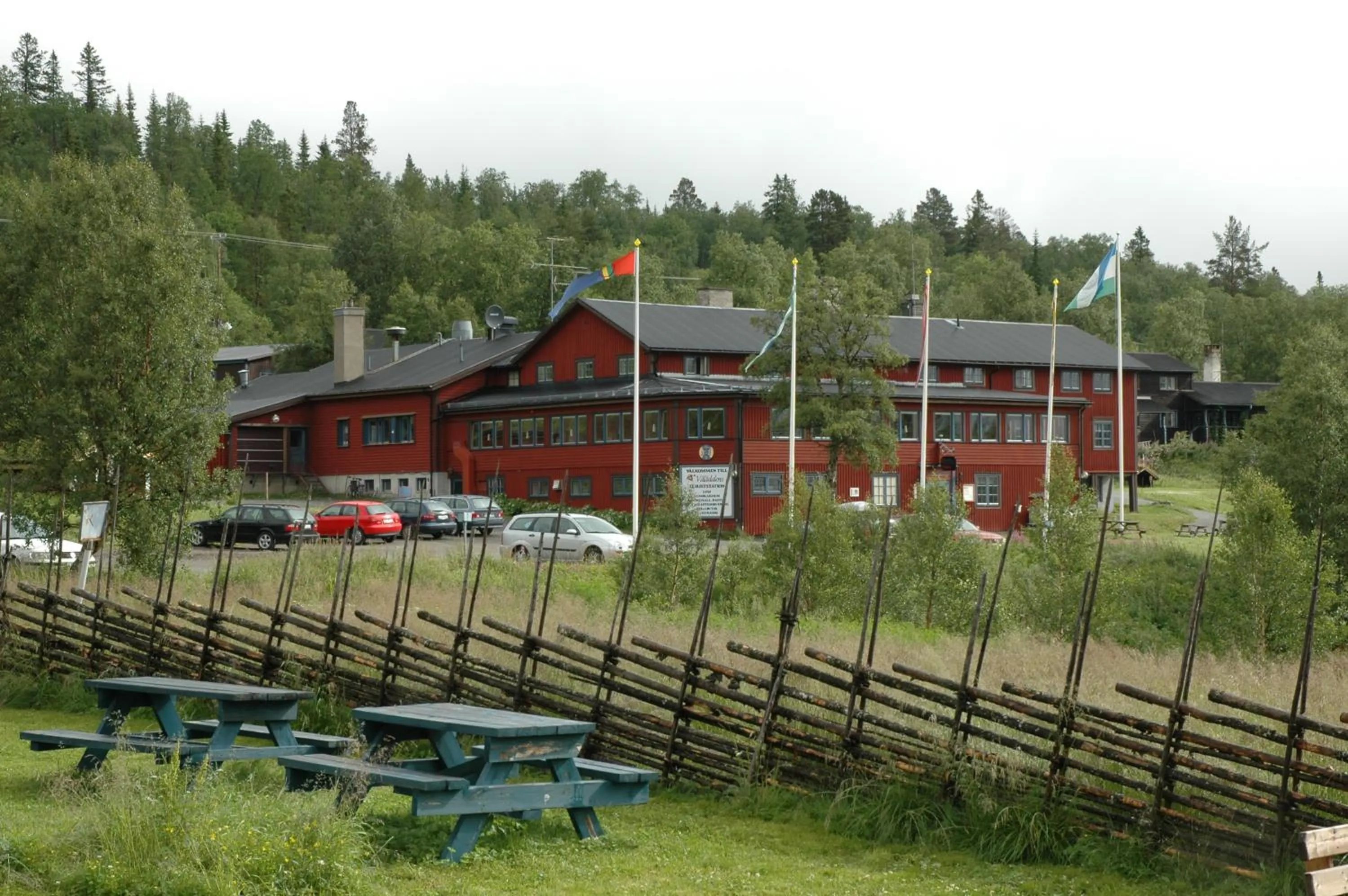 Facade/entrance in Vålådalens Fjällstation