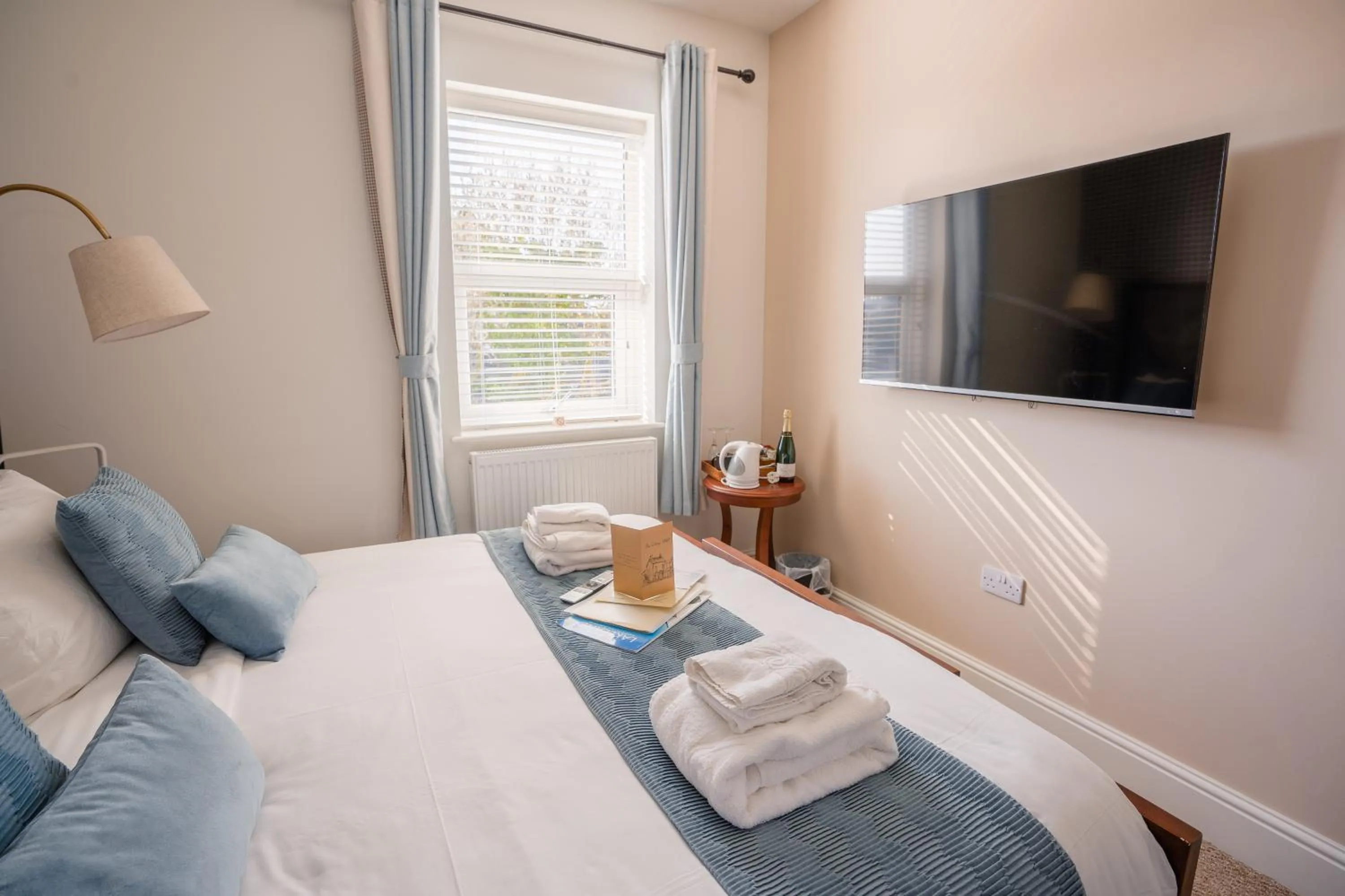 Photo of the whole room, Bed in The Cottage