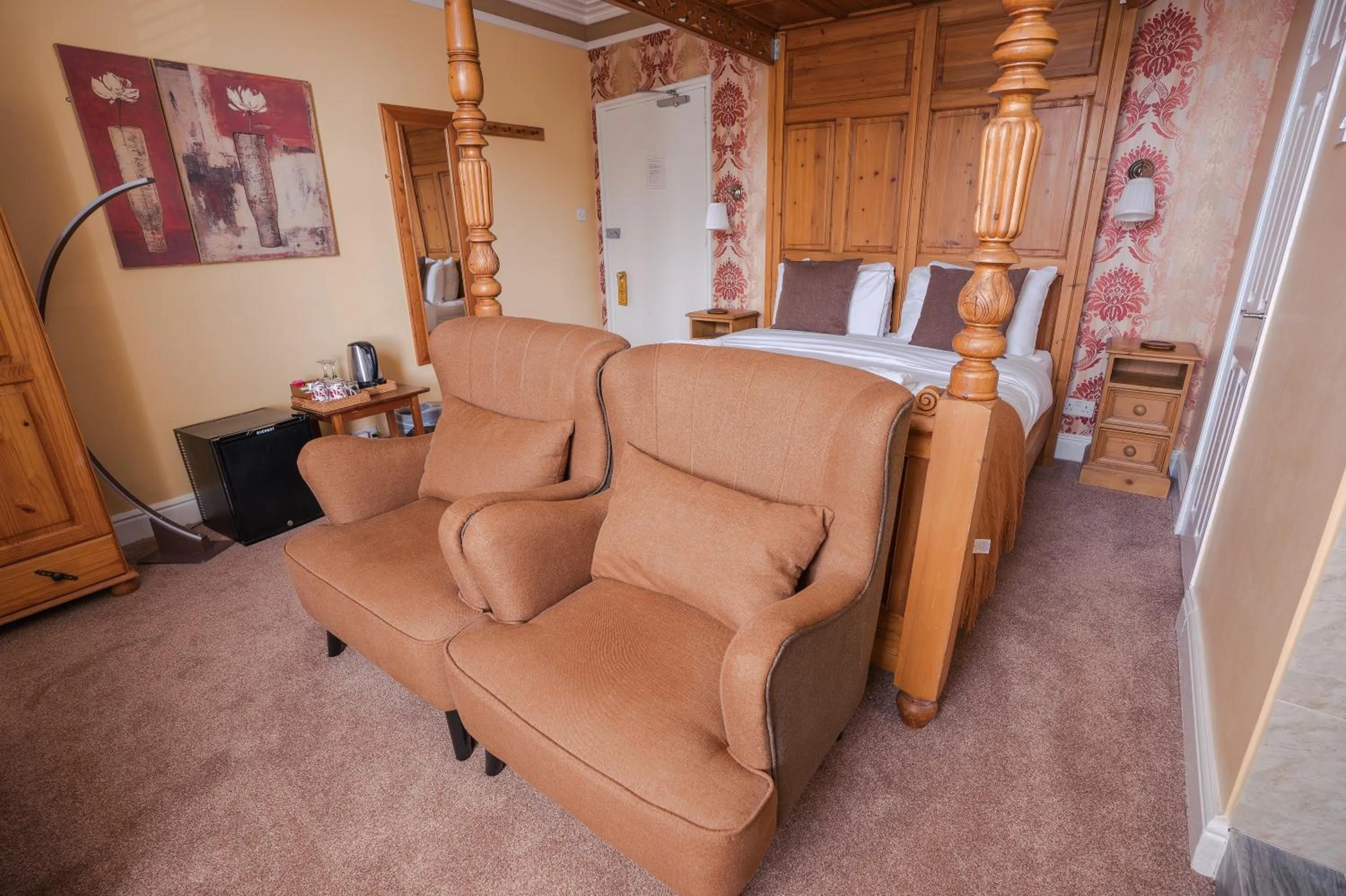 Photo of the whole room in The Cottage