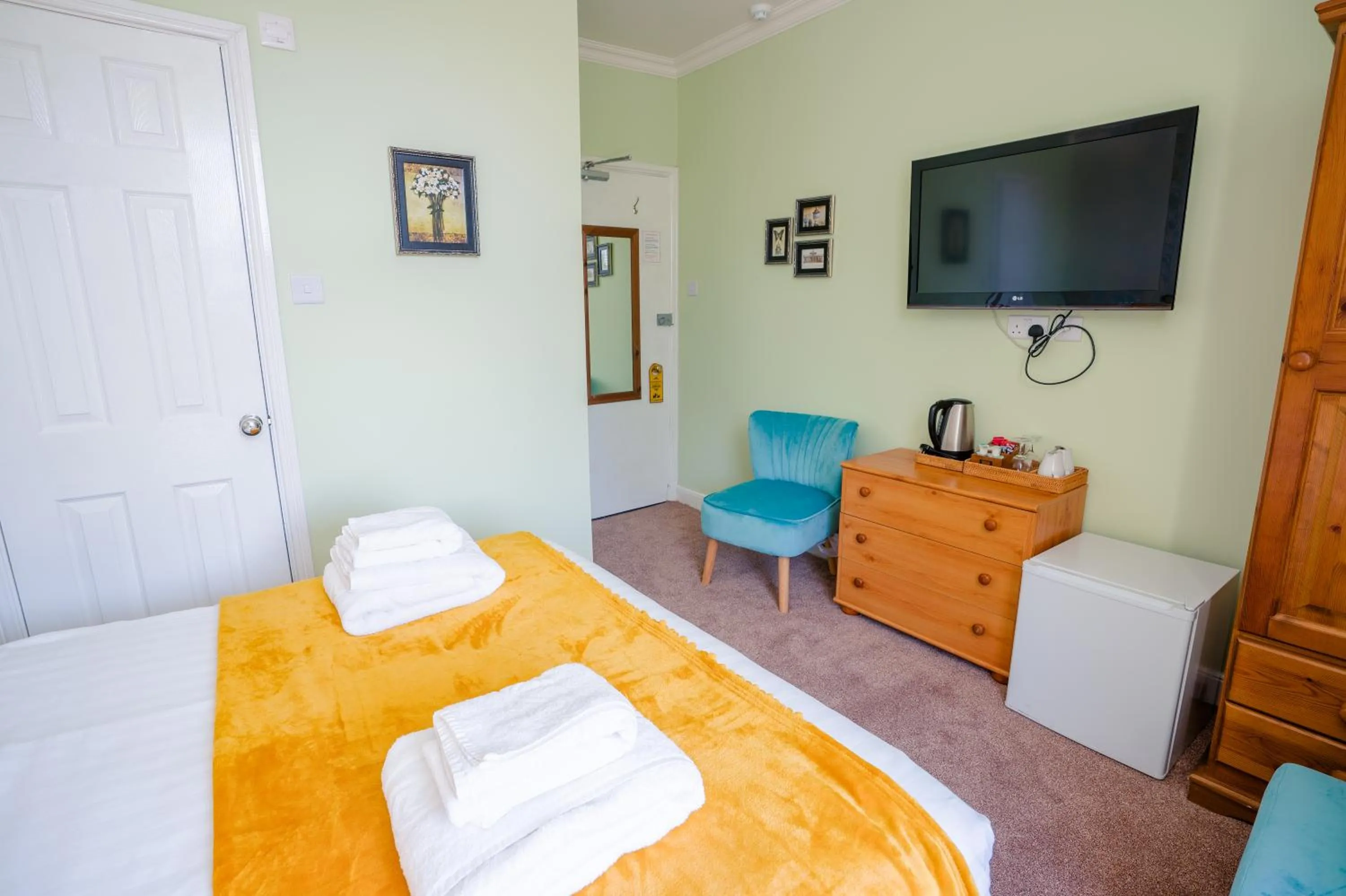 Photo of the whole room, Bed in The Cottage