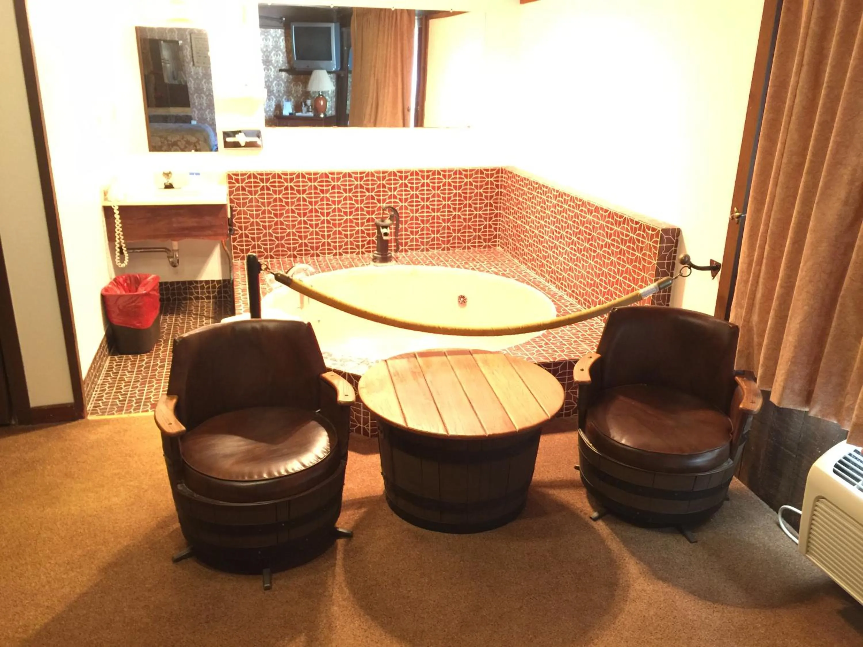 Hot Tub in Don Q Inn