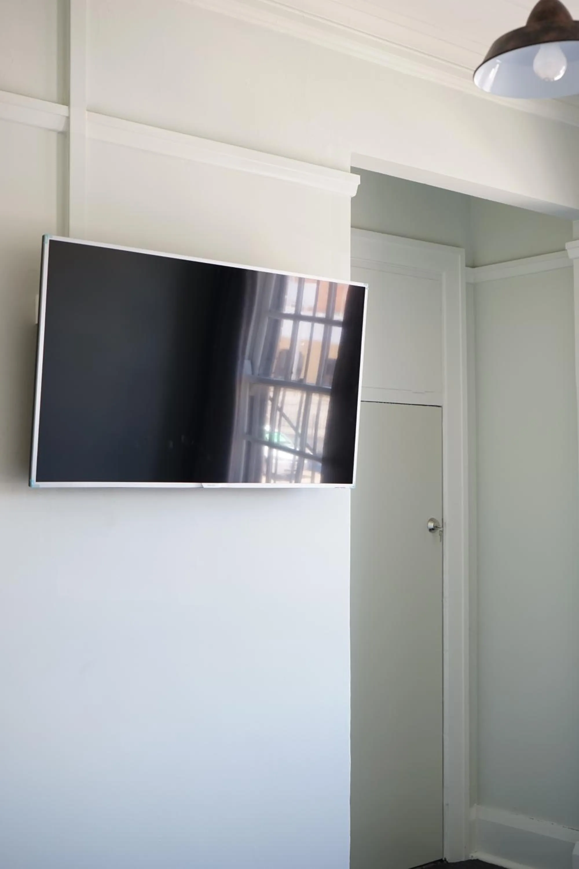 TV and multimedia in Rosehill Hotel