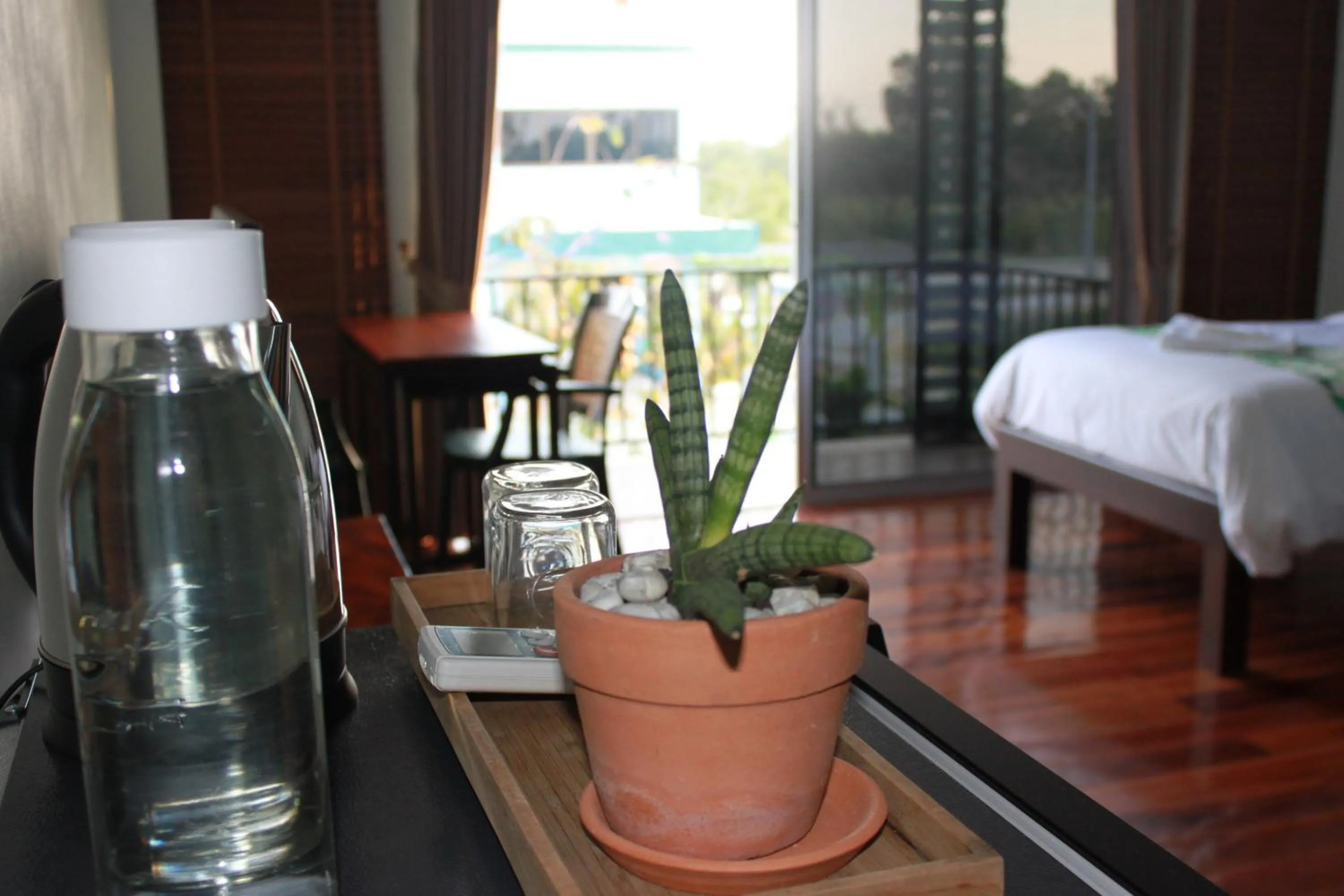 Drinks, Bed in Menam Resort