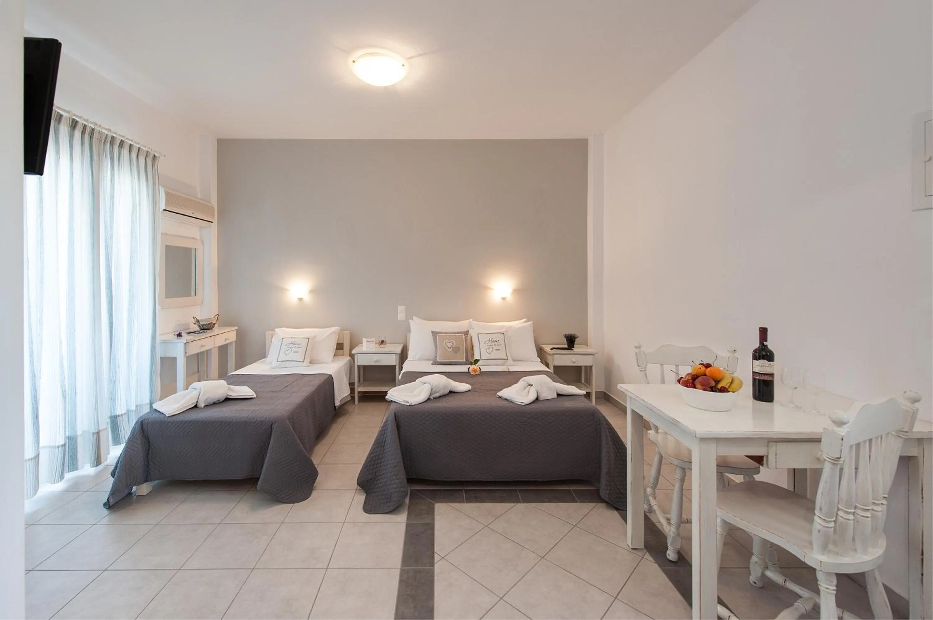 Bedroom, Bed in Anixis Studios Aliki Paros