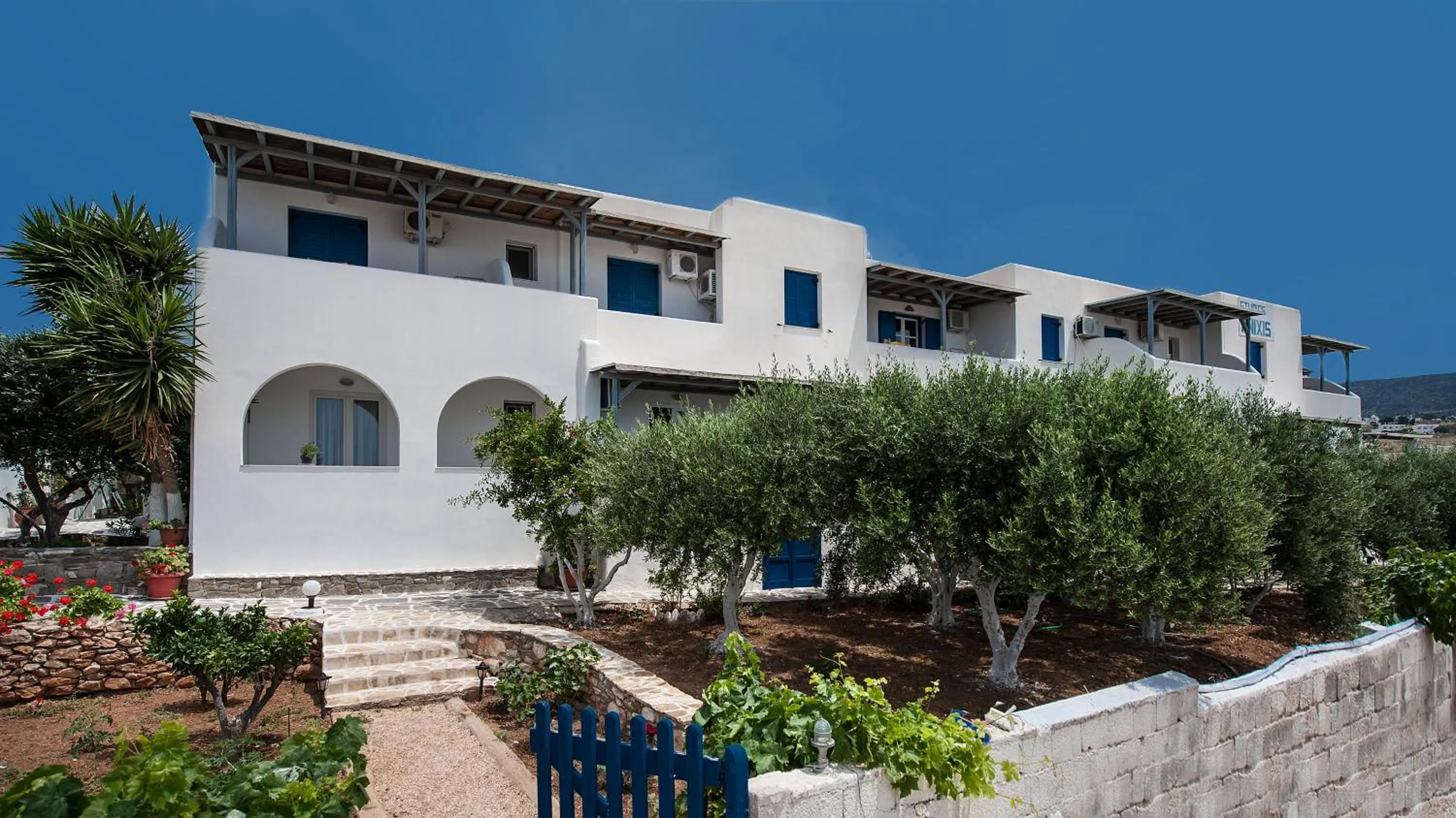 Property building in Anixis Studios Aliki Paros