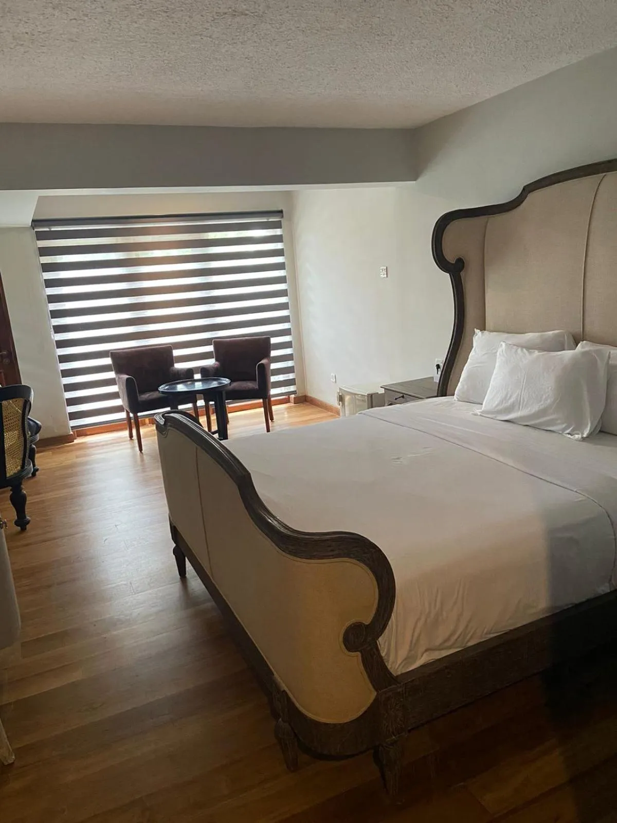 Bed in The Deer Park Hotel