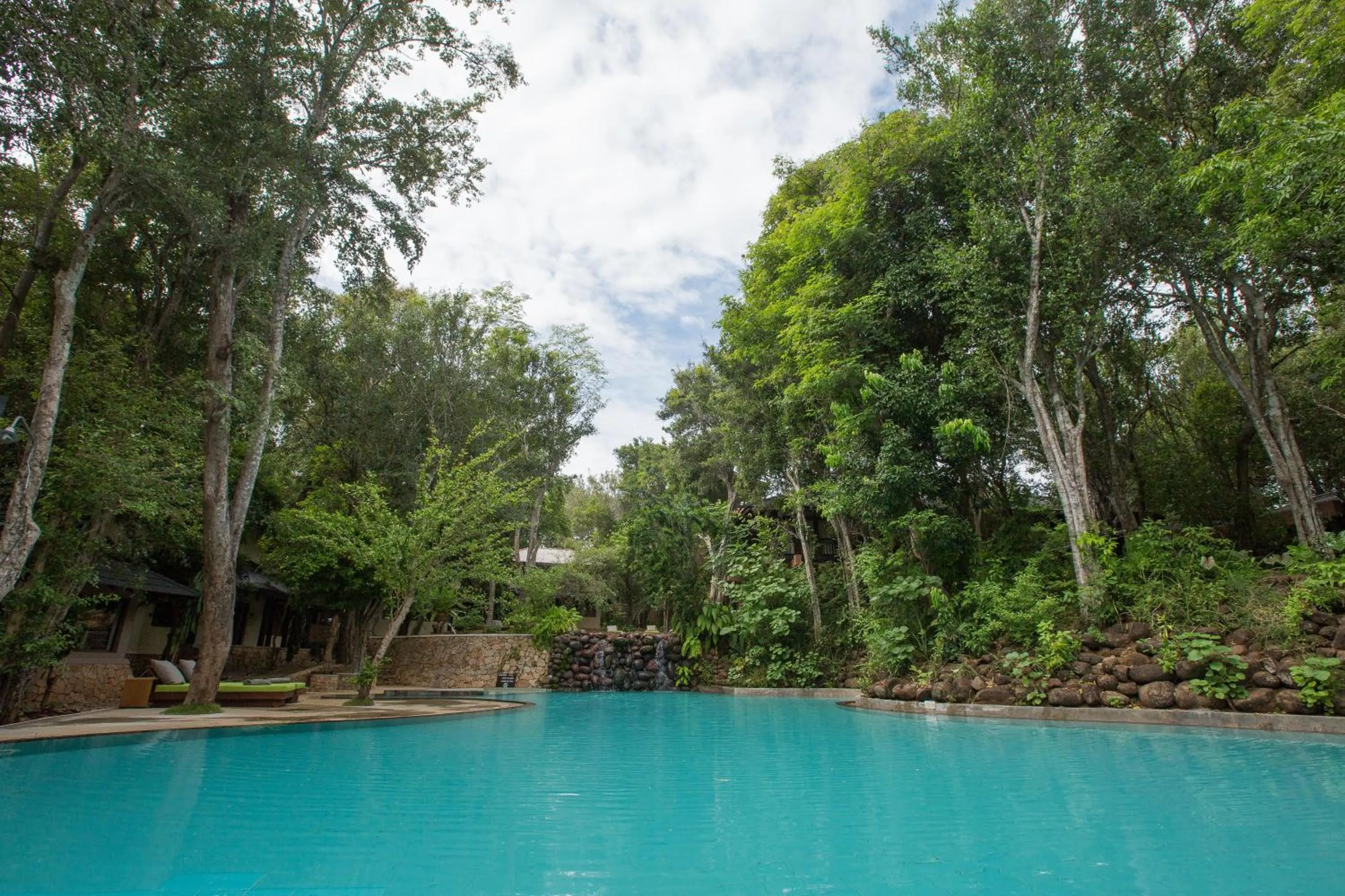 Swimming pool in The Deer Park Hotel