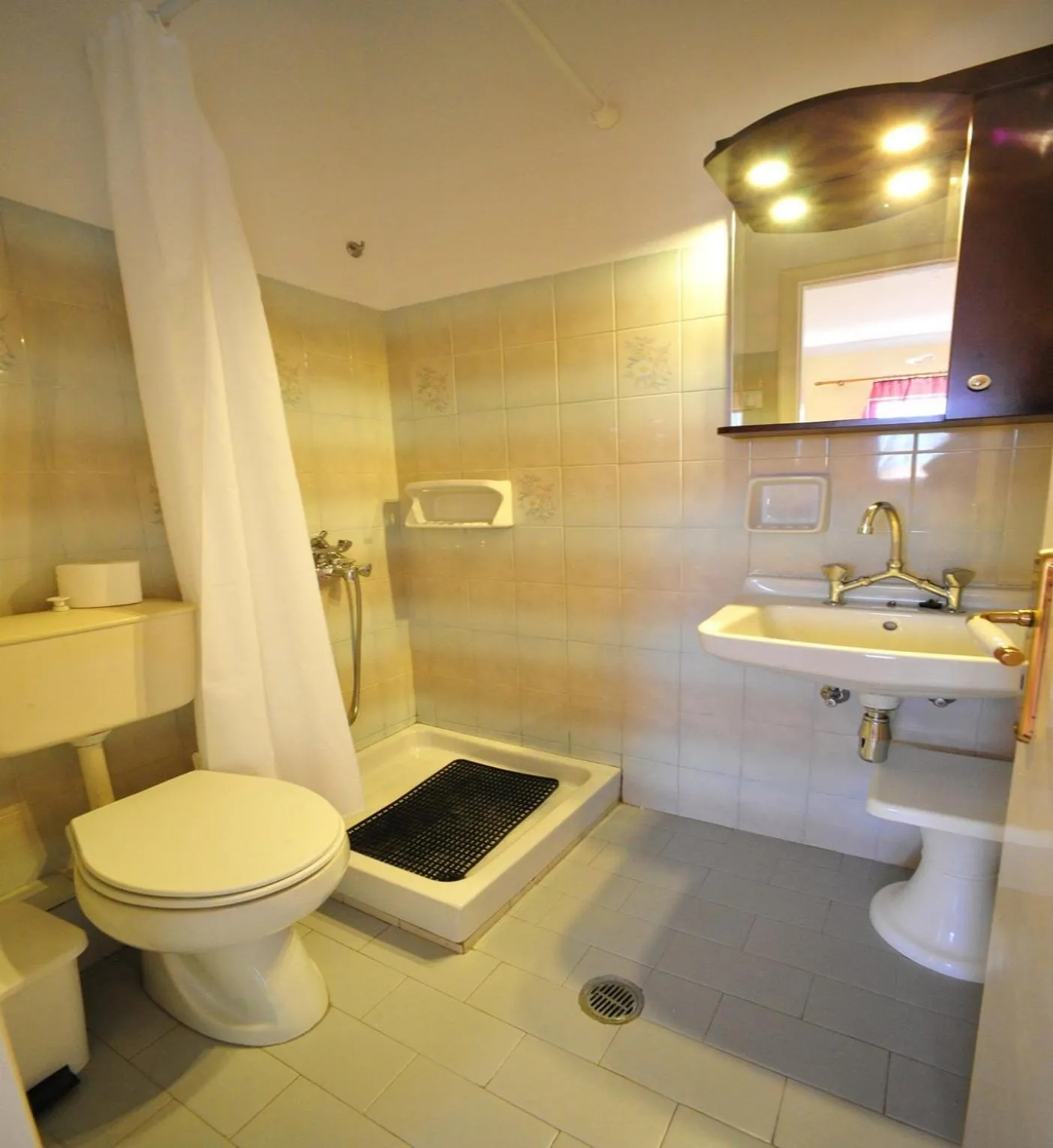 Bathroom in Apartments Corfu Sun Pool Side