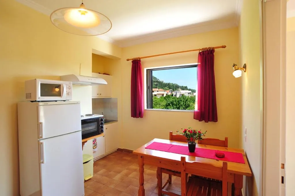 Dining area in Apartments Corfu Sun Pool Side
