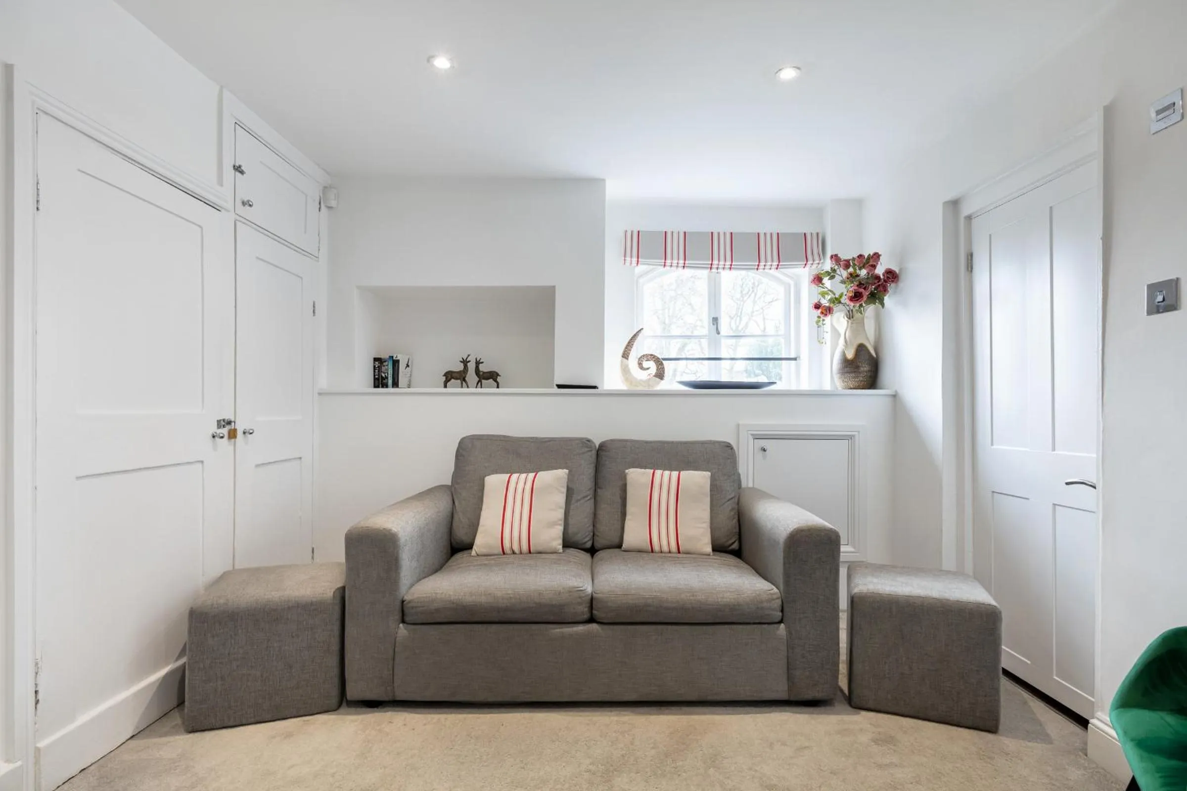 Communal lounge/ TV room in Castle Properties: The Duchess, 3 Bed Family cottage