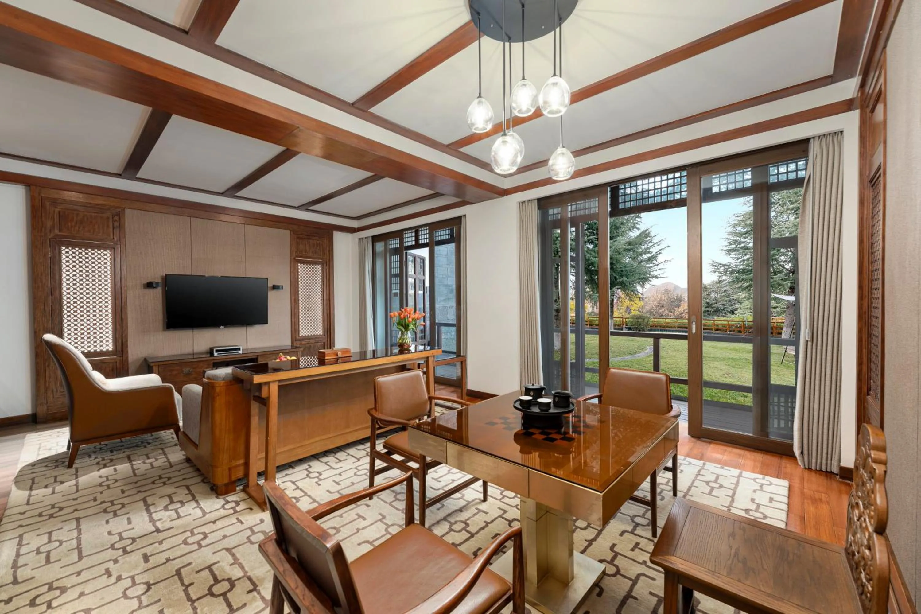 Photo of the whole room in InterContinental Lijiang Ancient Town Resort by IHG