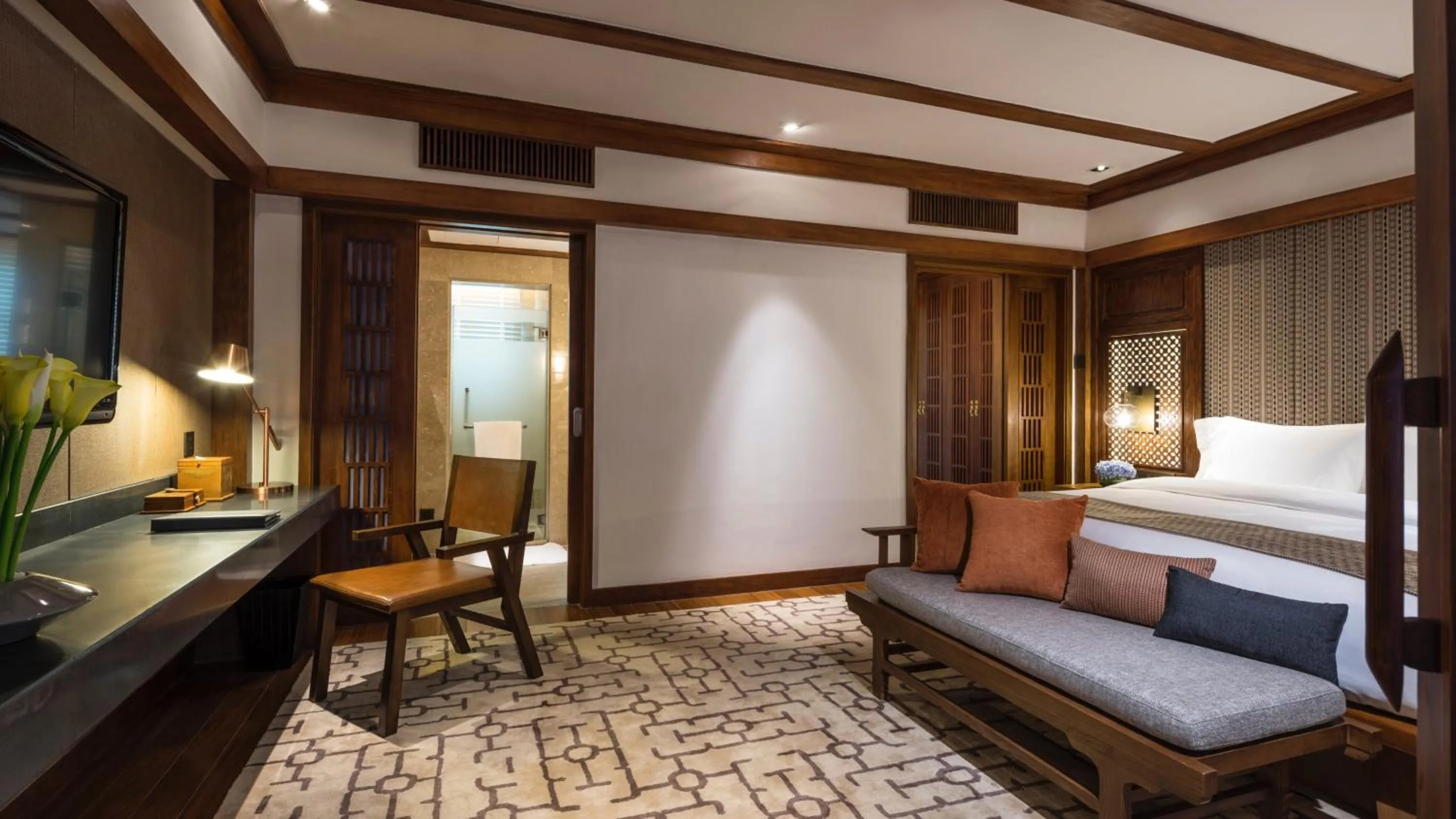Photo of the whole room, Bed in InterContinental Lijiang Ancient Town Resort by IHG