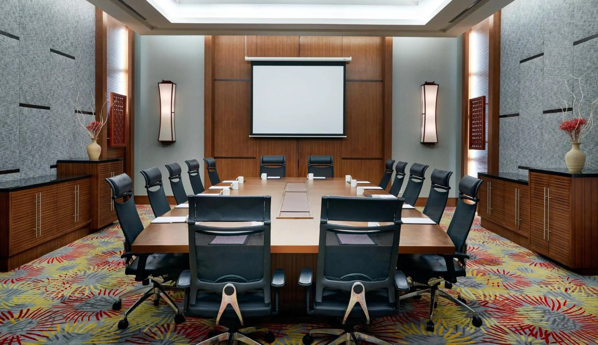 Meeting/conference room in InterContinental Lijiang Ancient Town Resort by IHG