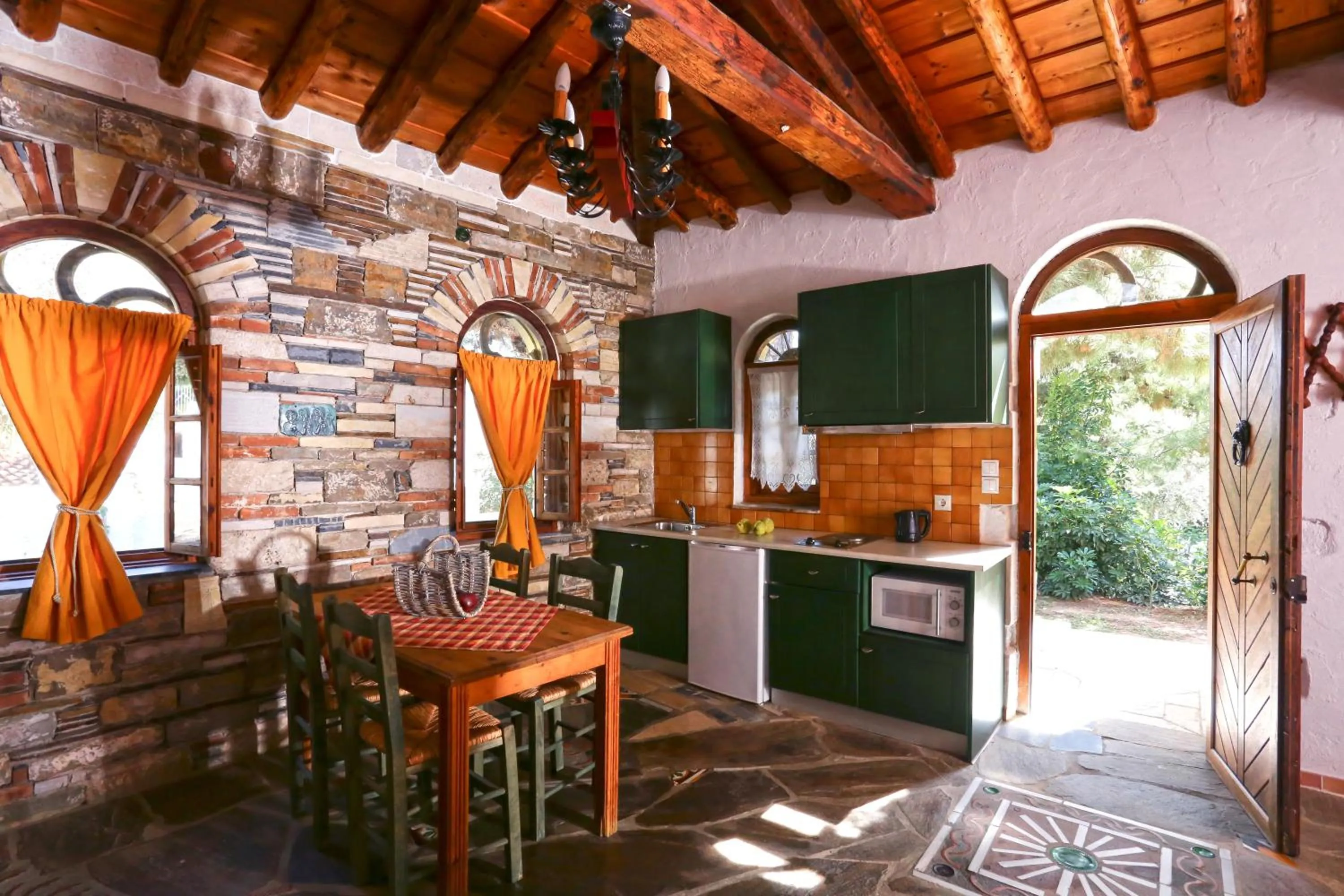 Kitchen or kitchenette in Sirena Residence & Spa