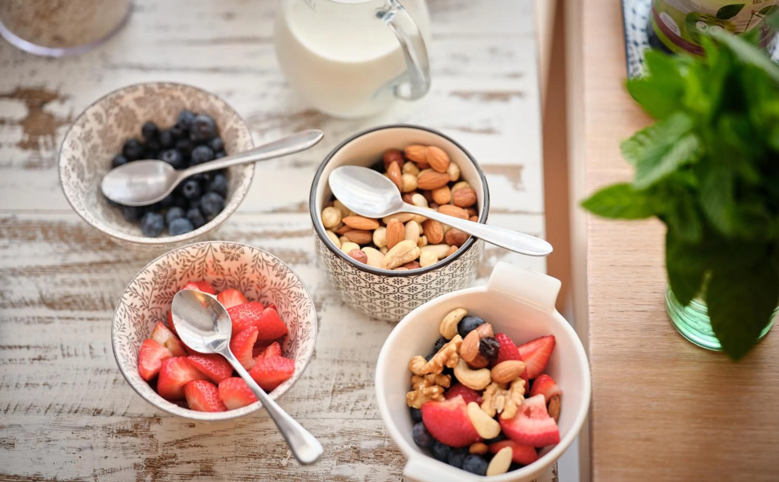 Food and drinks in Le 24 Hotel