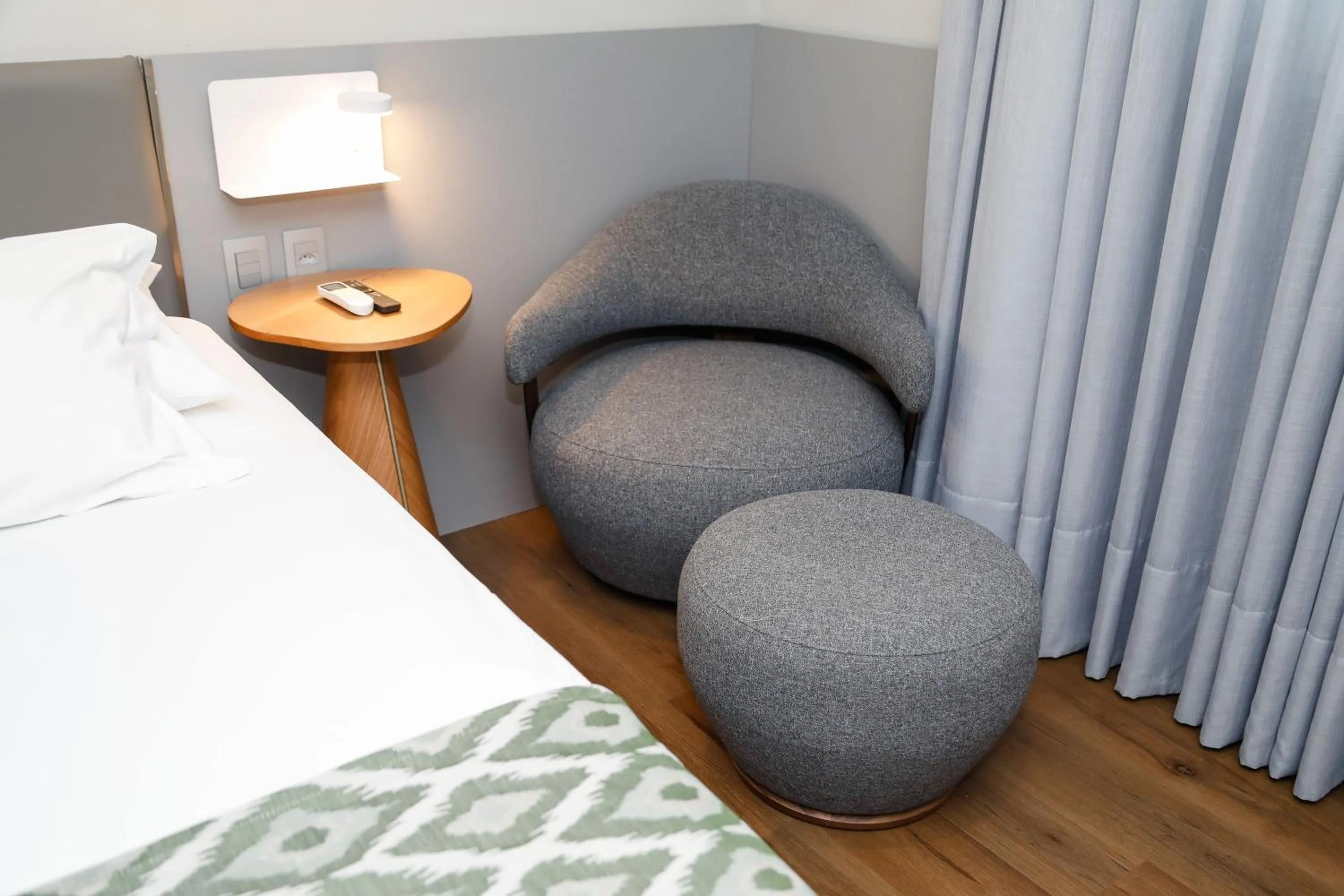 Bedroom, Bed in Sandri City Hotel