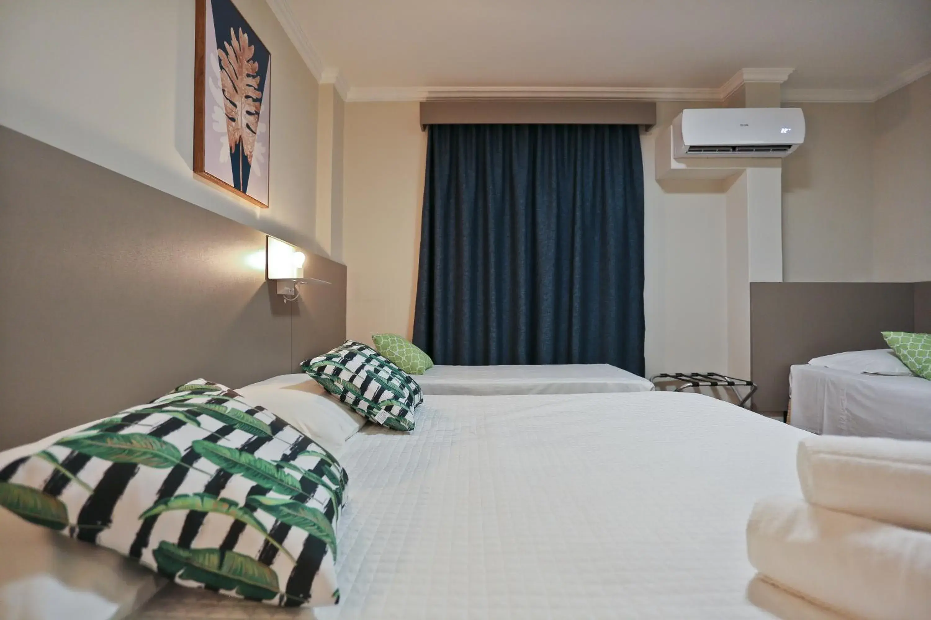 Superior Quadruple Room in Sandri City Hotel Superior Quadruple Room in Sandri City Hotel