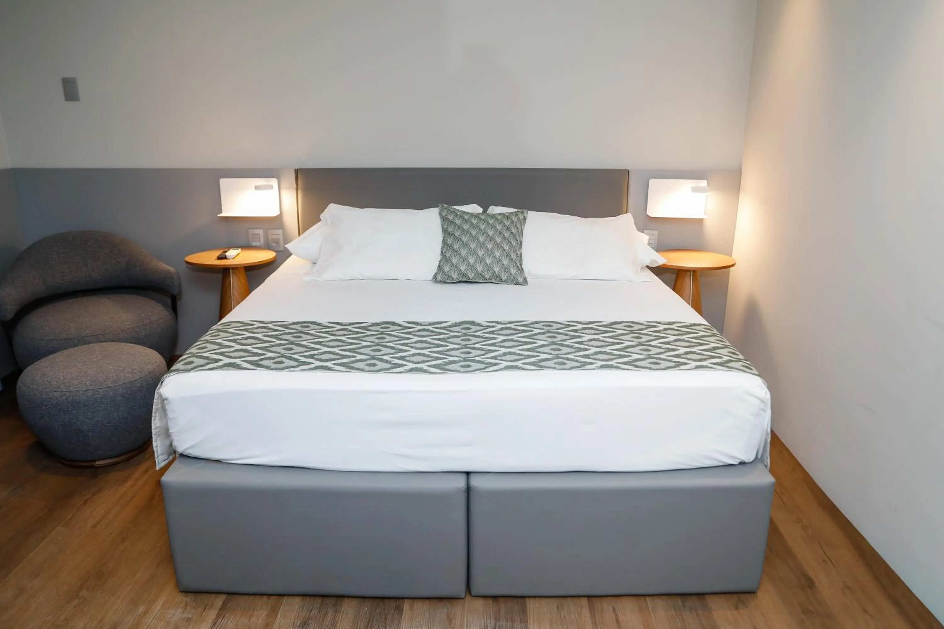 Bedroom, Bed in Sandri City Hotel