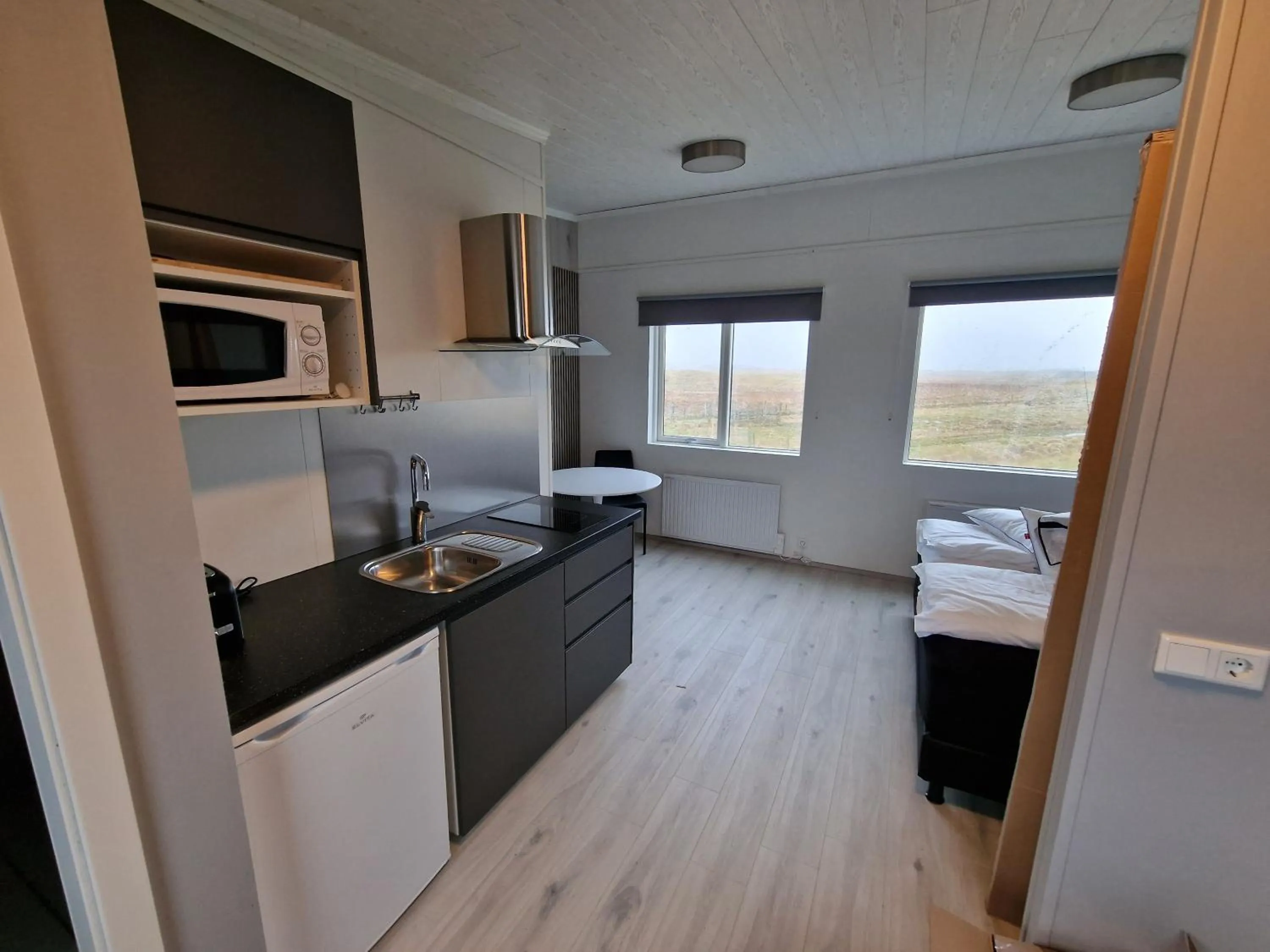Kitchen or kitchenette in Aurora Cabins