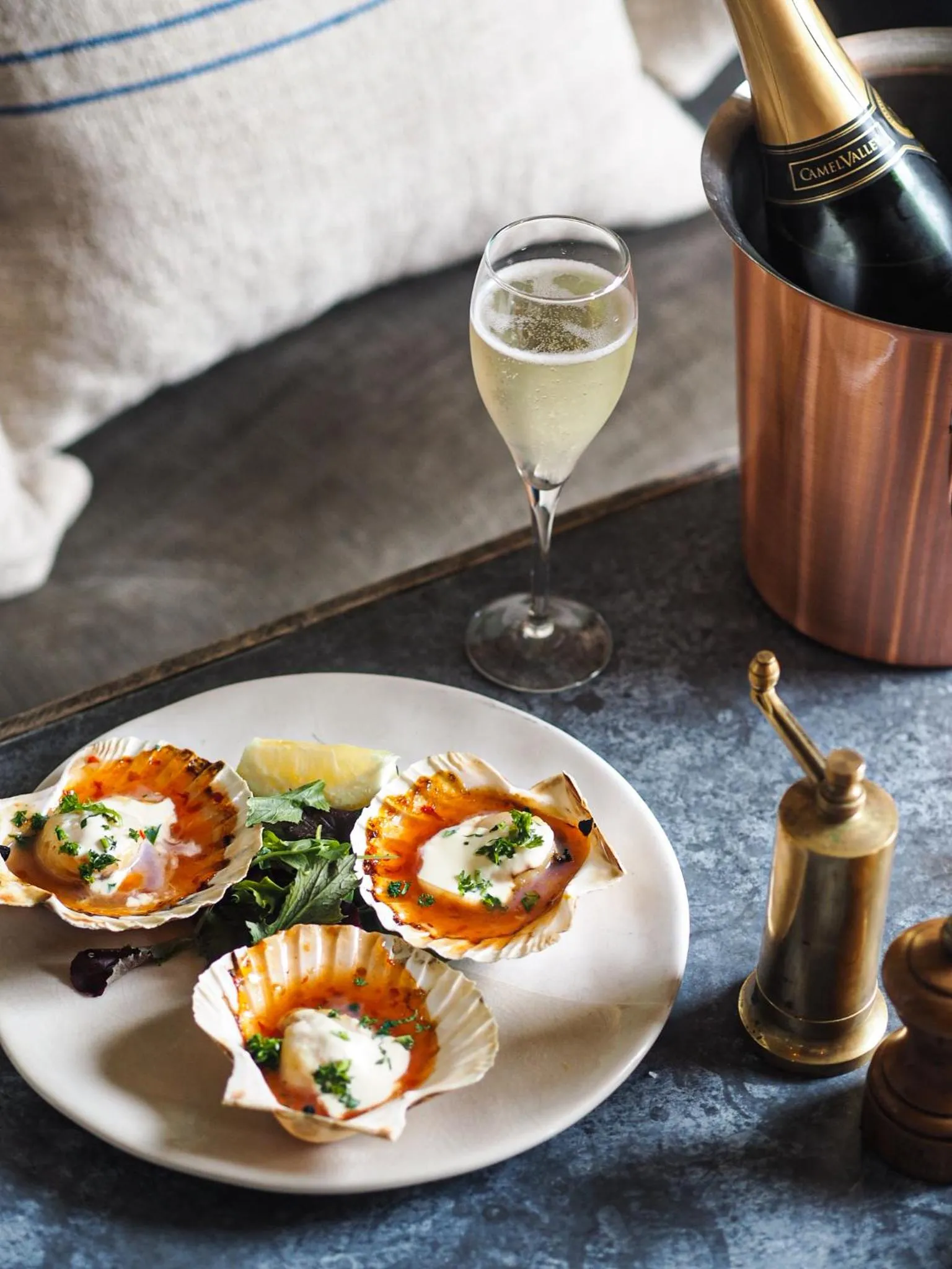 Food and drinks in Artist Residence Cornwall