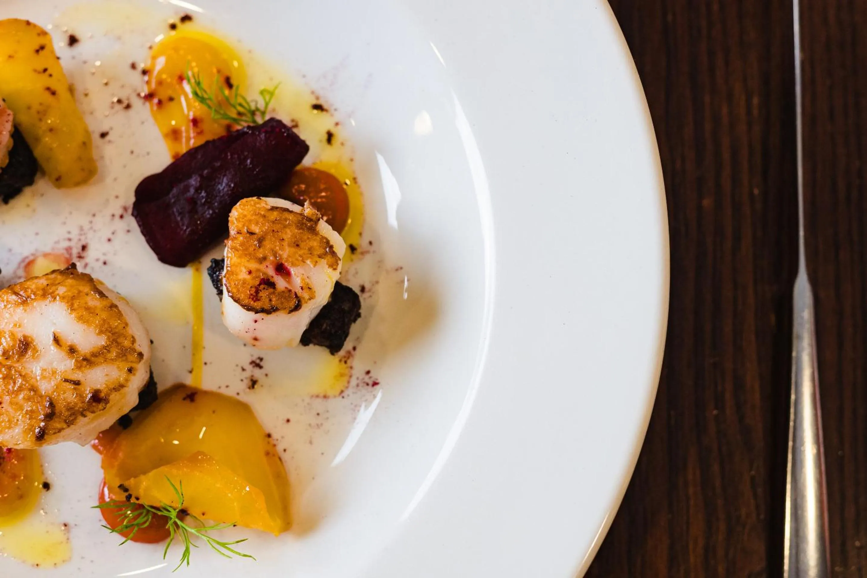 Food and drinks in Crown Lodge Hotel