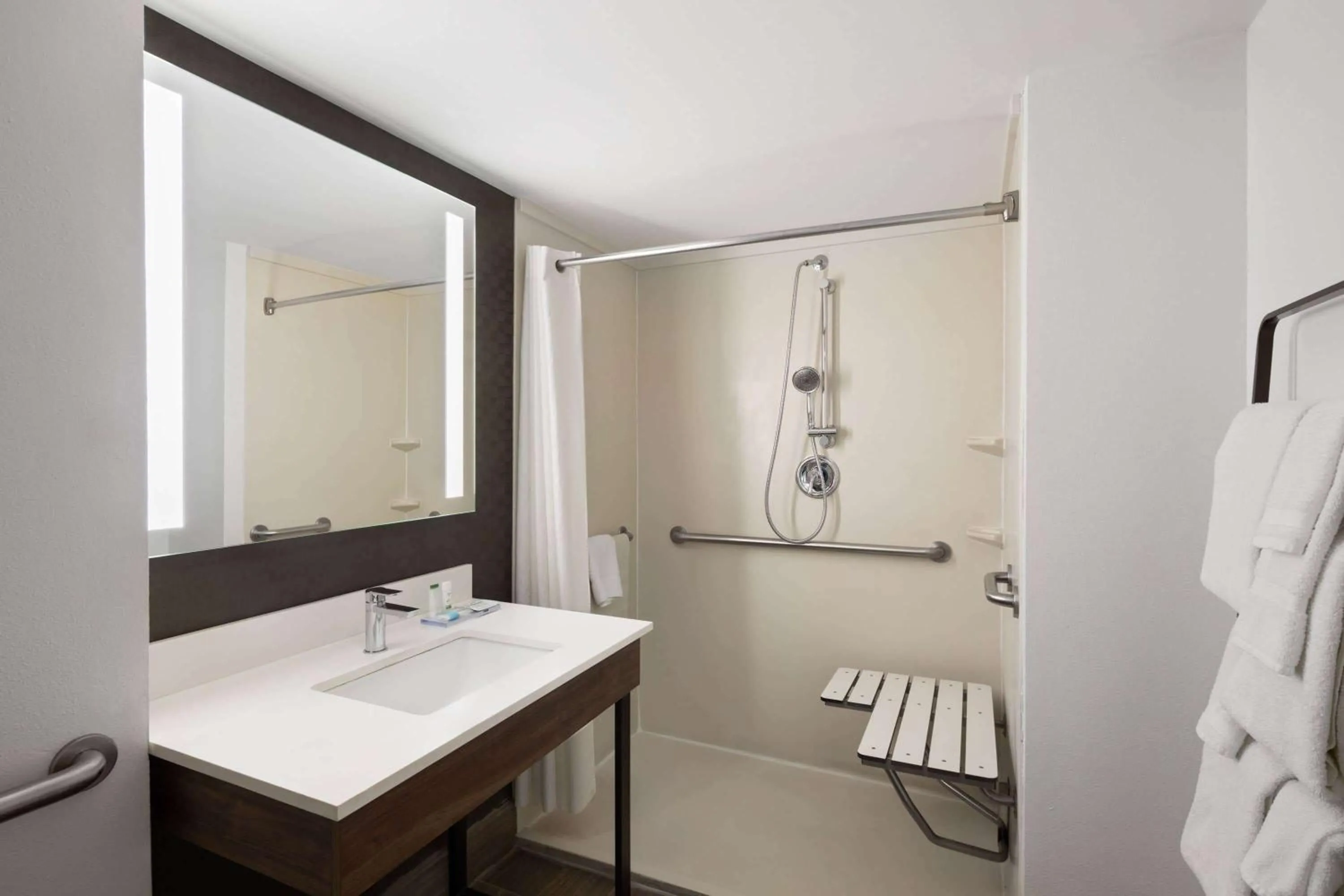 Shower in La Quinta by Wyndham Kennewick