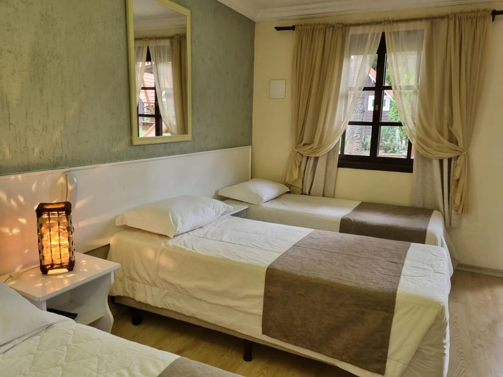 Living room, Bed in Pousada Caliandra Da Serra