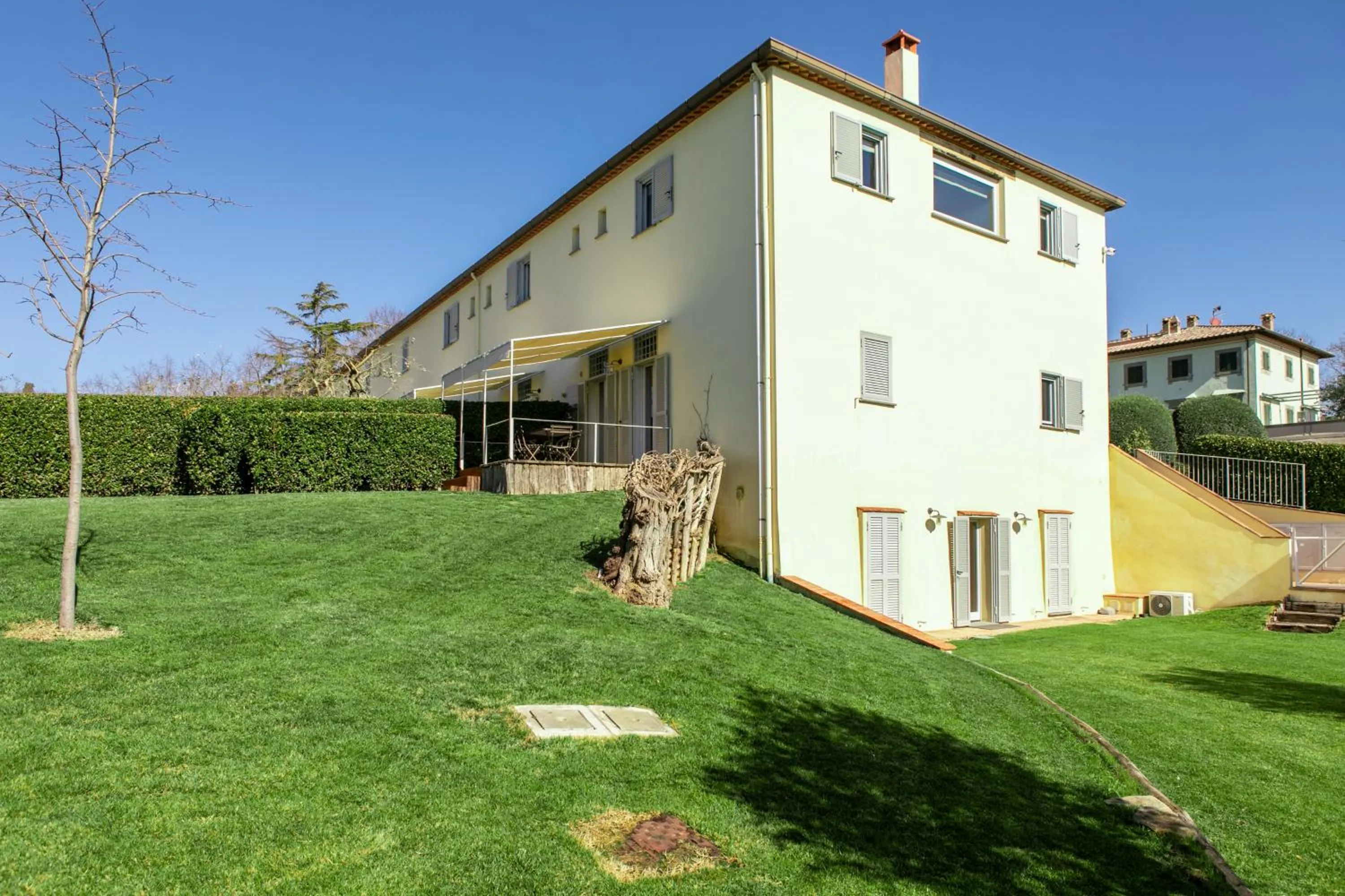 Property building in Resort Borgo Syrah