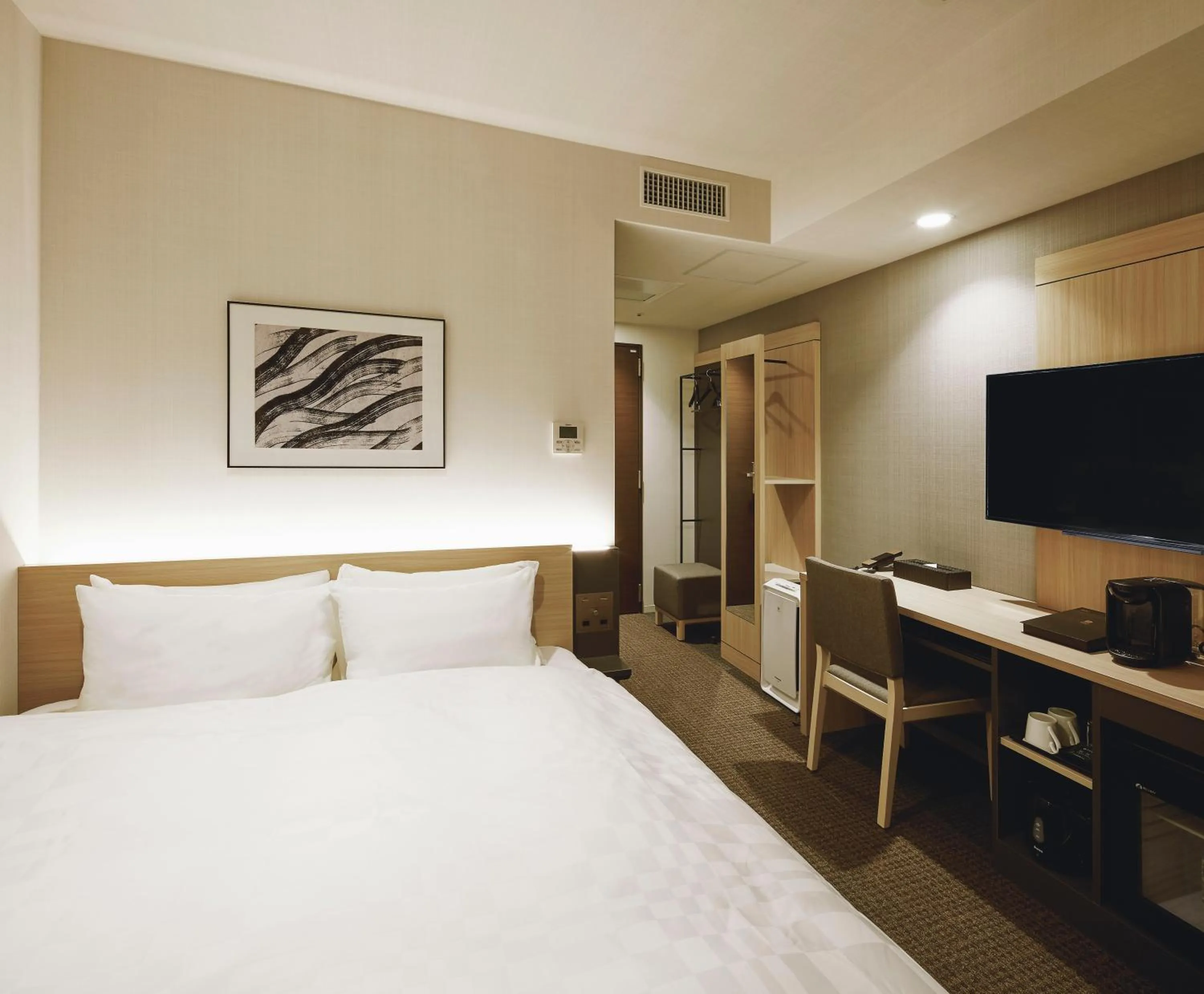 Photo of the whole room, Bed in Tmark City Hotel Tokyo Omori